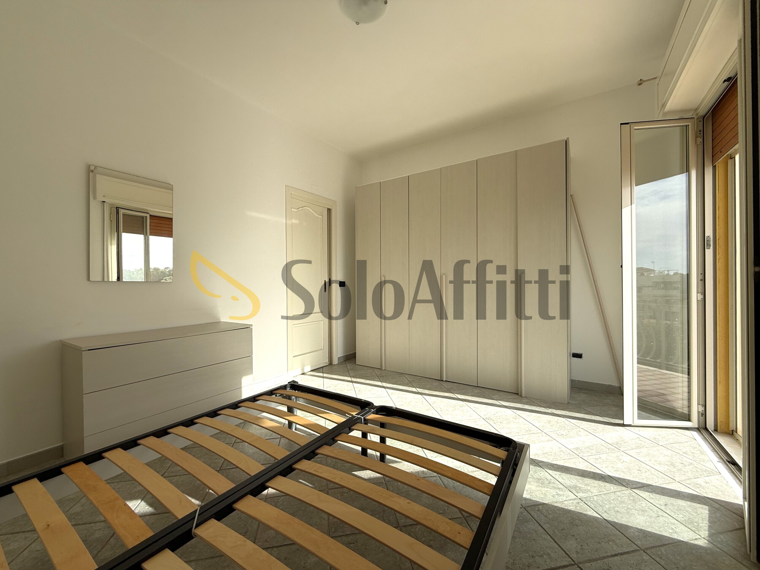 Trilocale in affitto, Catanzaro giovino