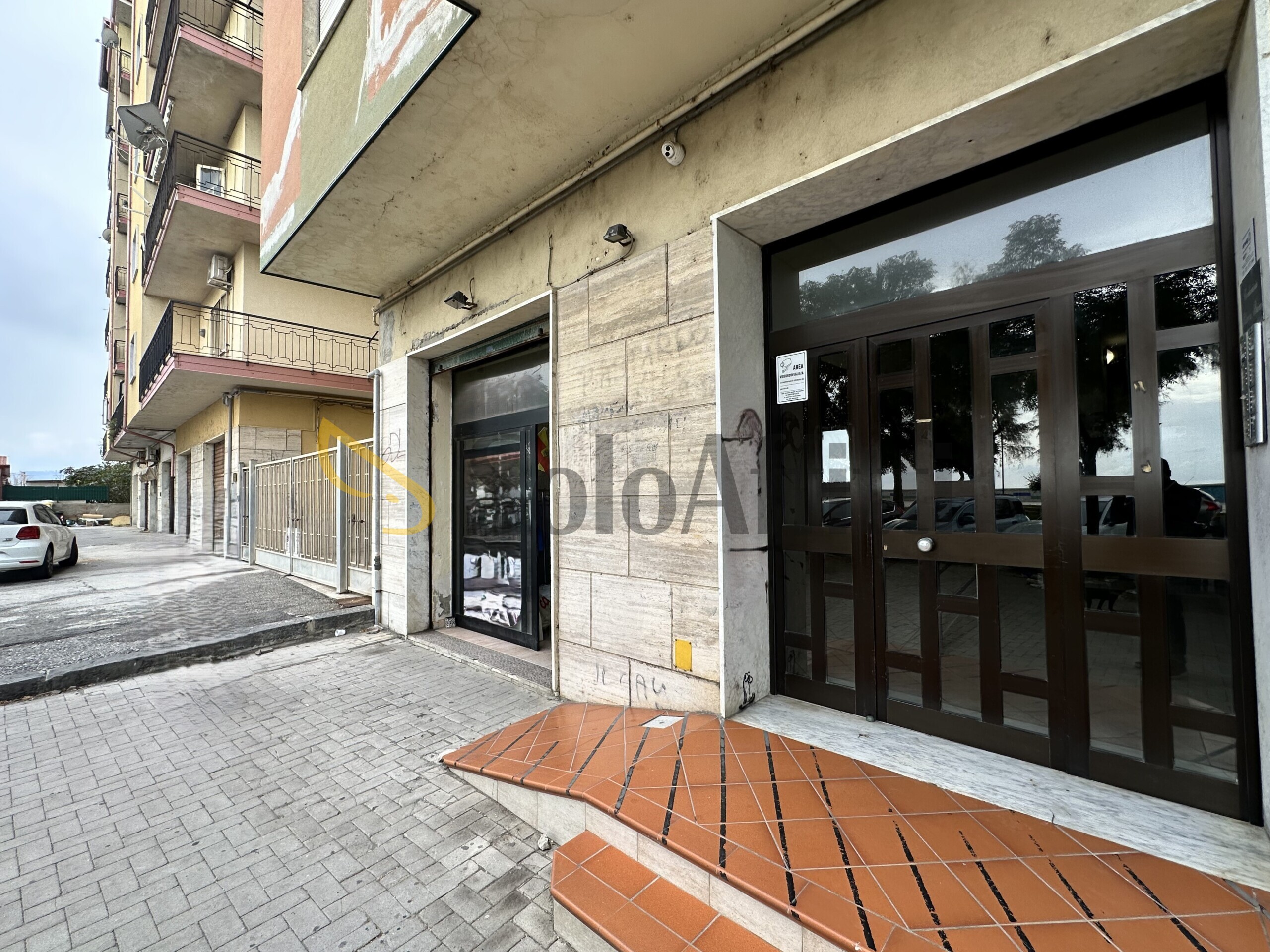 Locale commerciale in affitto in via lungomare stefano pugliese 31, Catanzaro