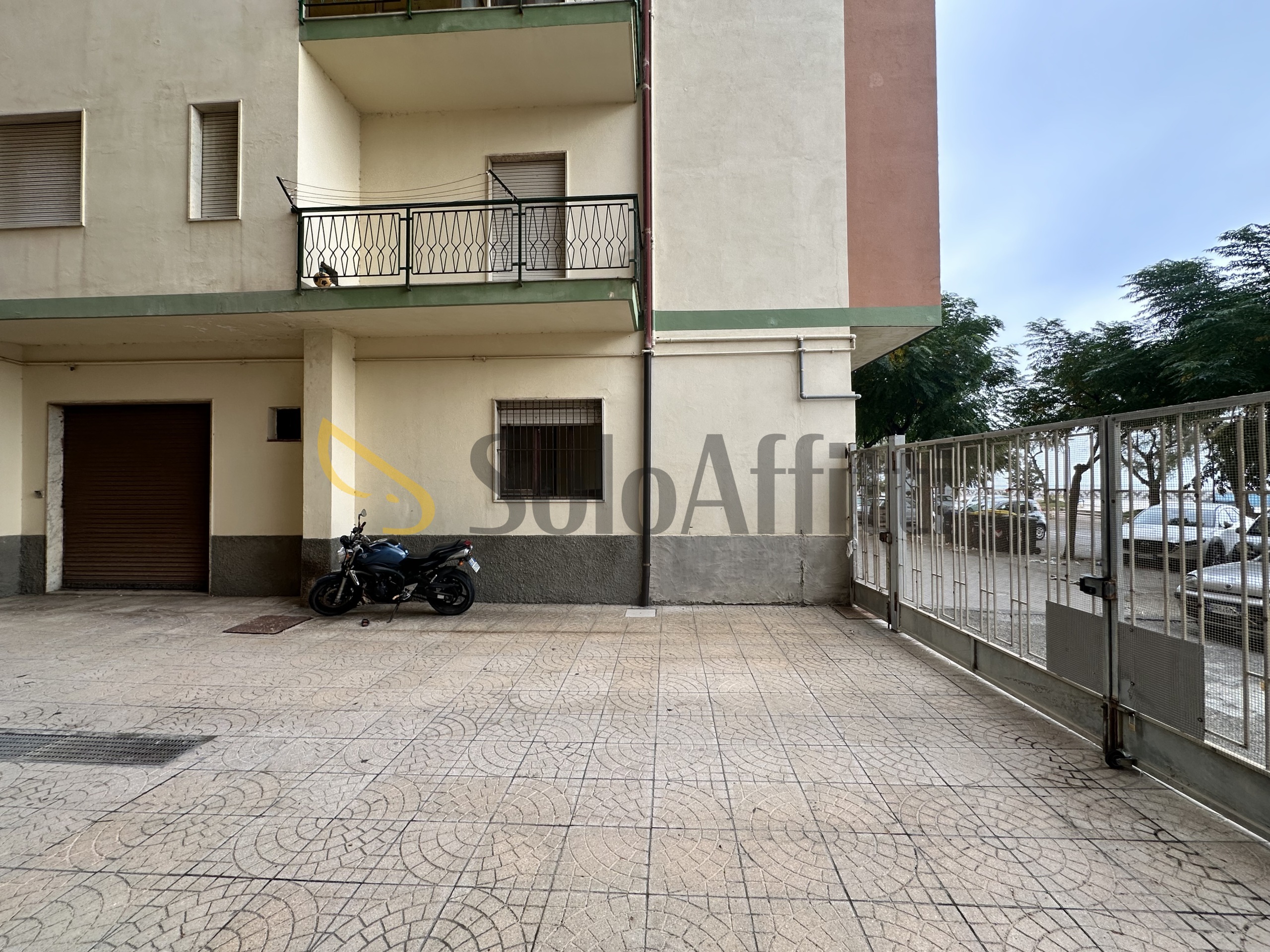 Locale commerciale in affitto in via lungomare stefano pugliese 31, Catanzaro