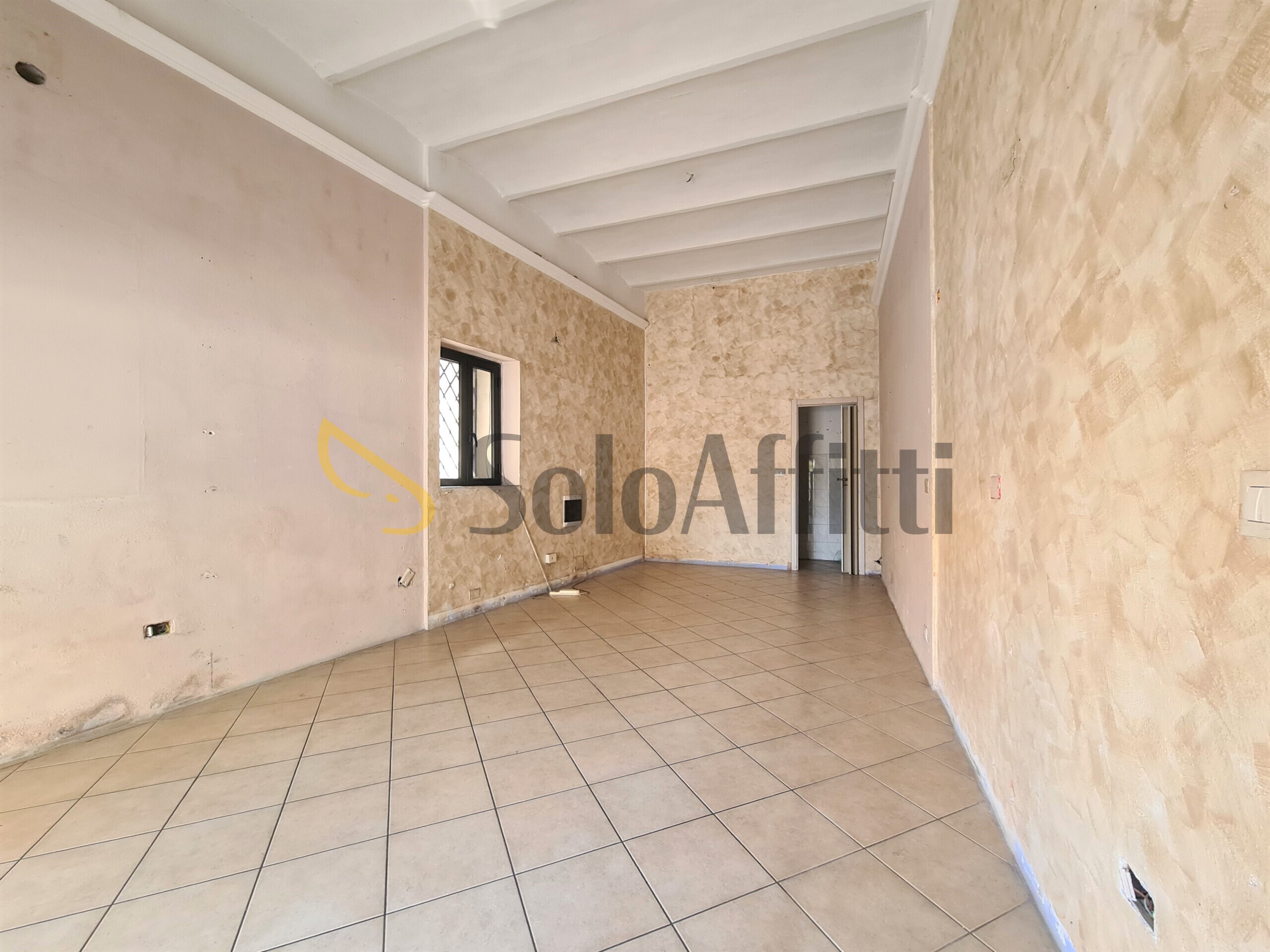 Locale commerciale in affitto in via corace 7, Catanzaro