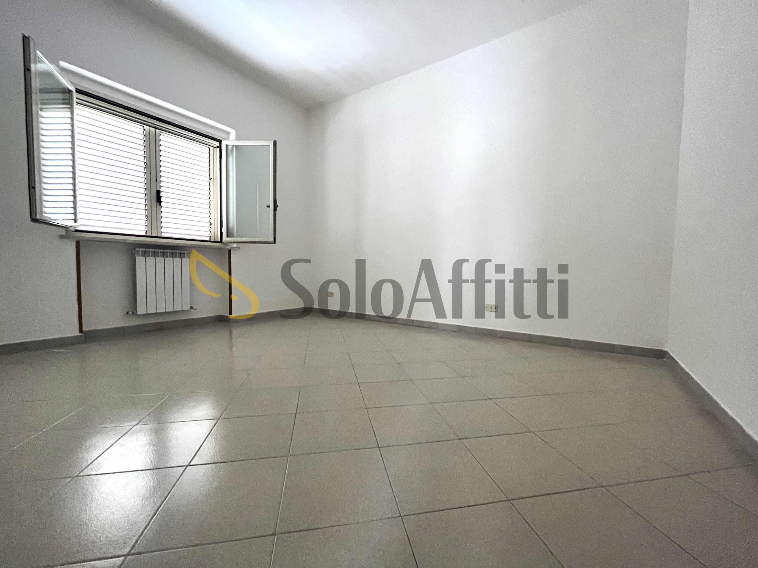 Trilocale in affitto in viale crotone 147f, Catanzaro