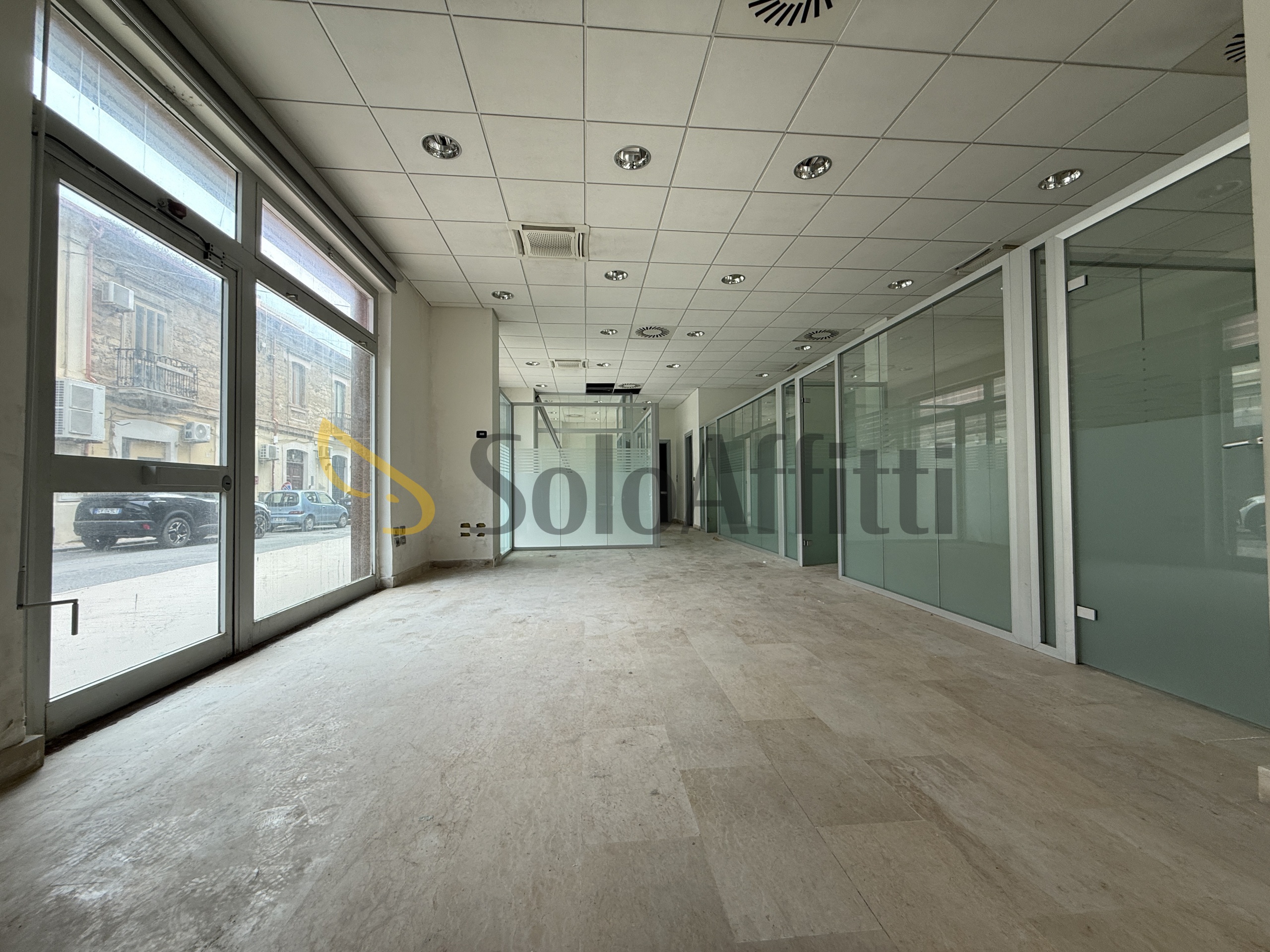 Locale commerciale in affitto in via nazario sauro 9, Catanzaro