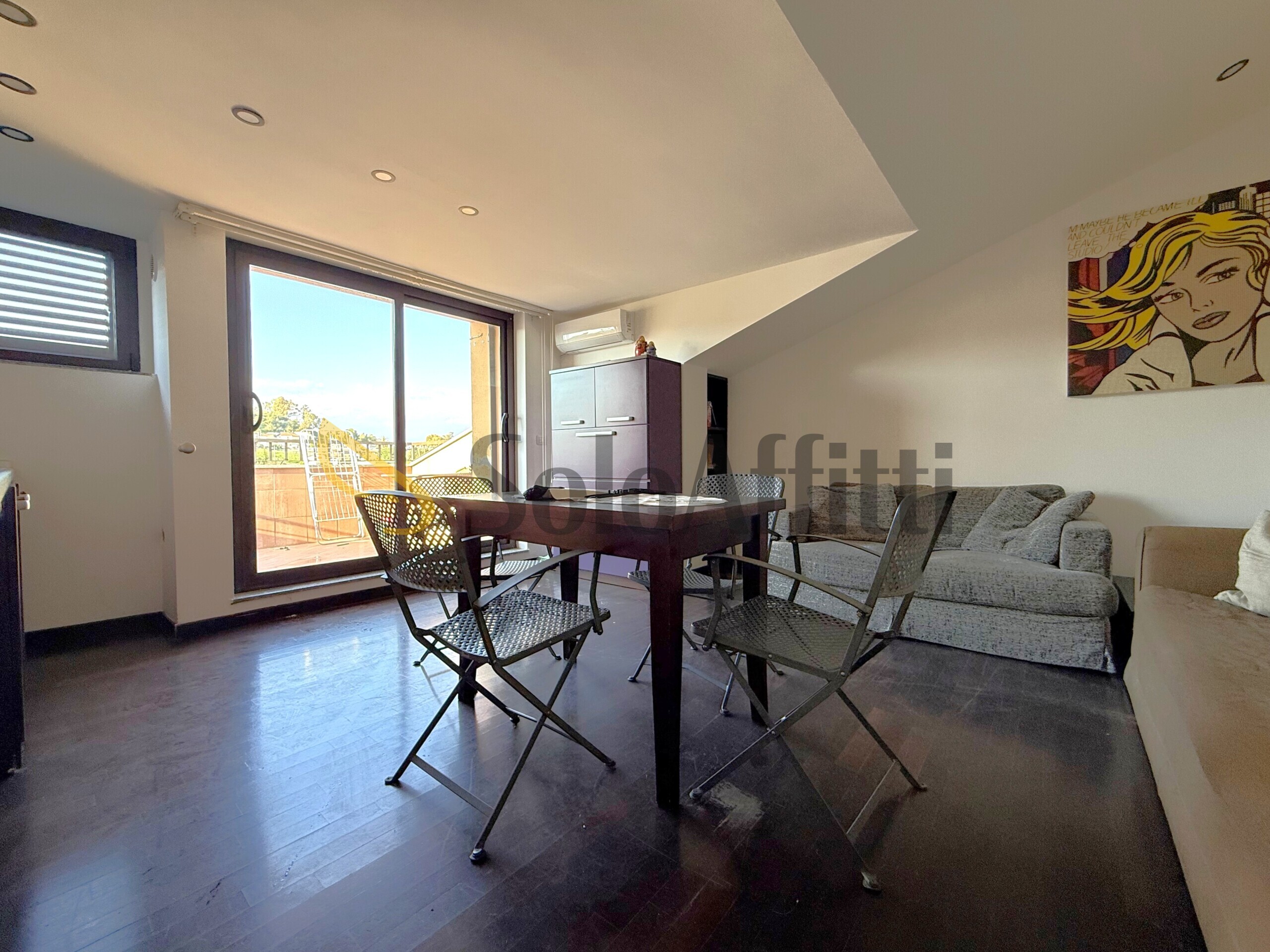 Attico con terrazzo, Catanzaro germaneto