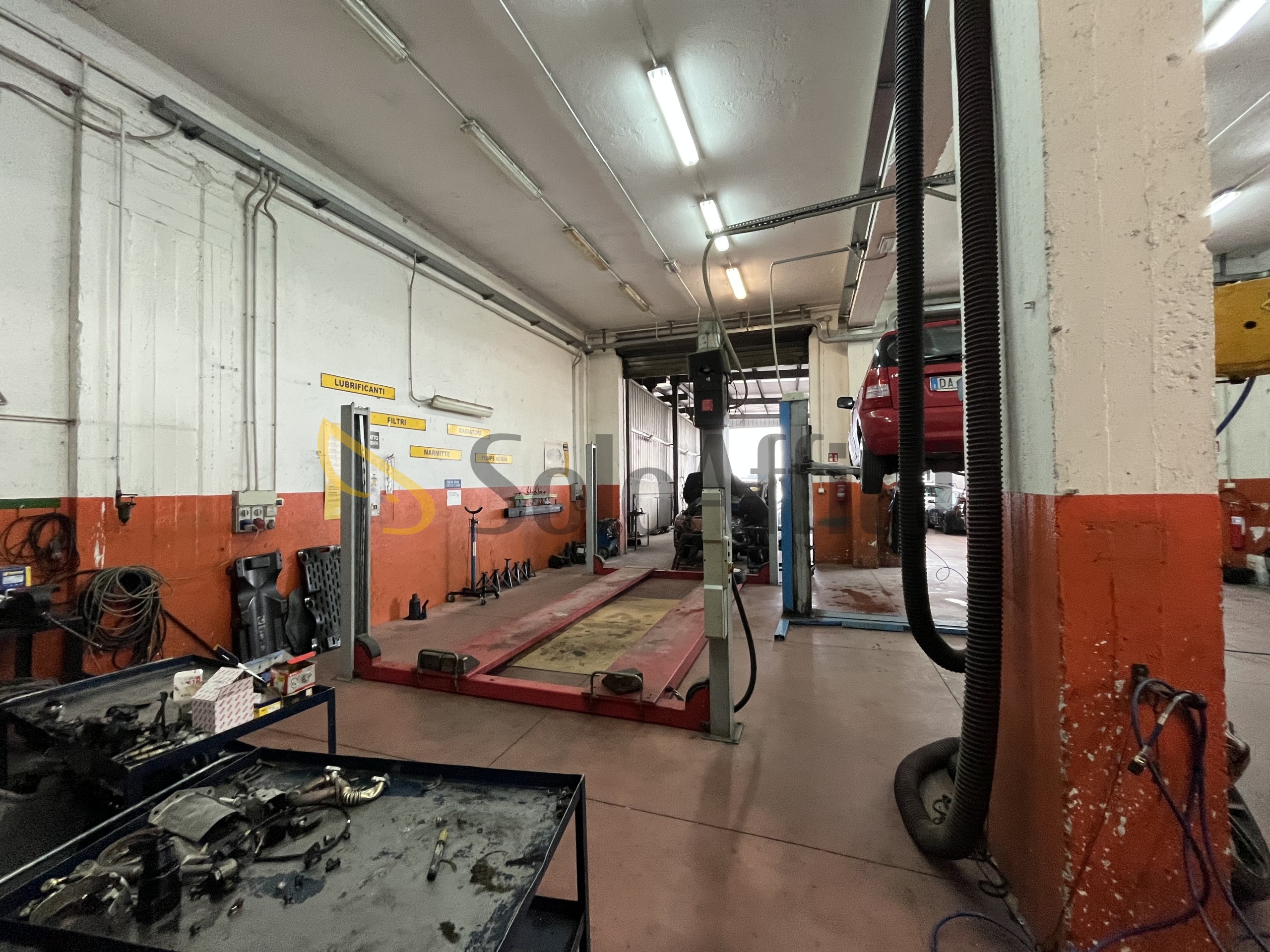 Capannone in affitto in strada statale 106 jonica 7, Catanzaro