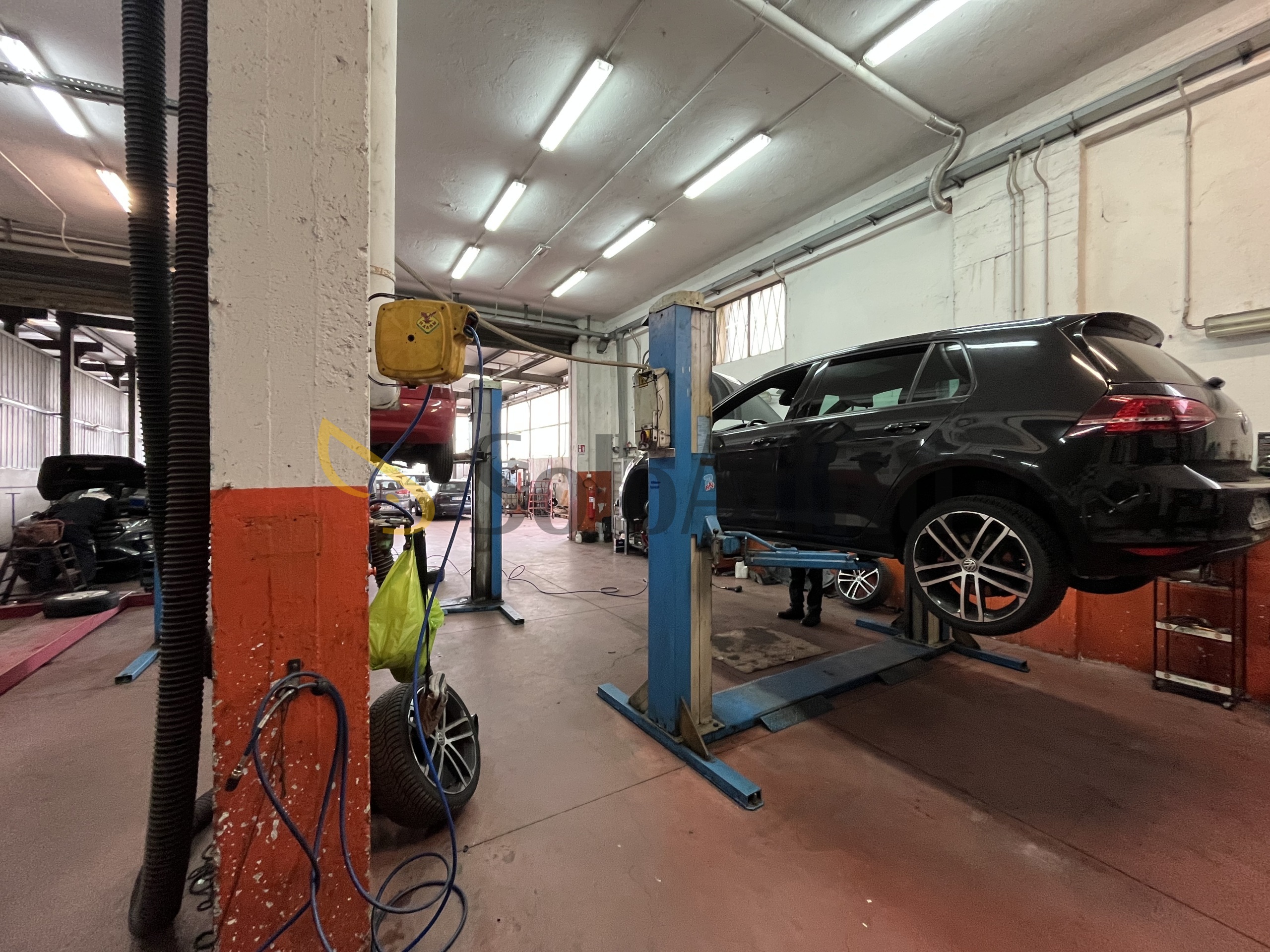 Capannone in affitto in strada statale 106 jonica 7, Catanzaro