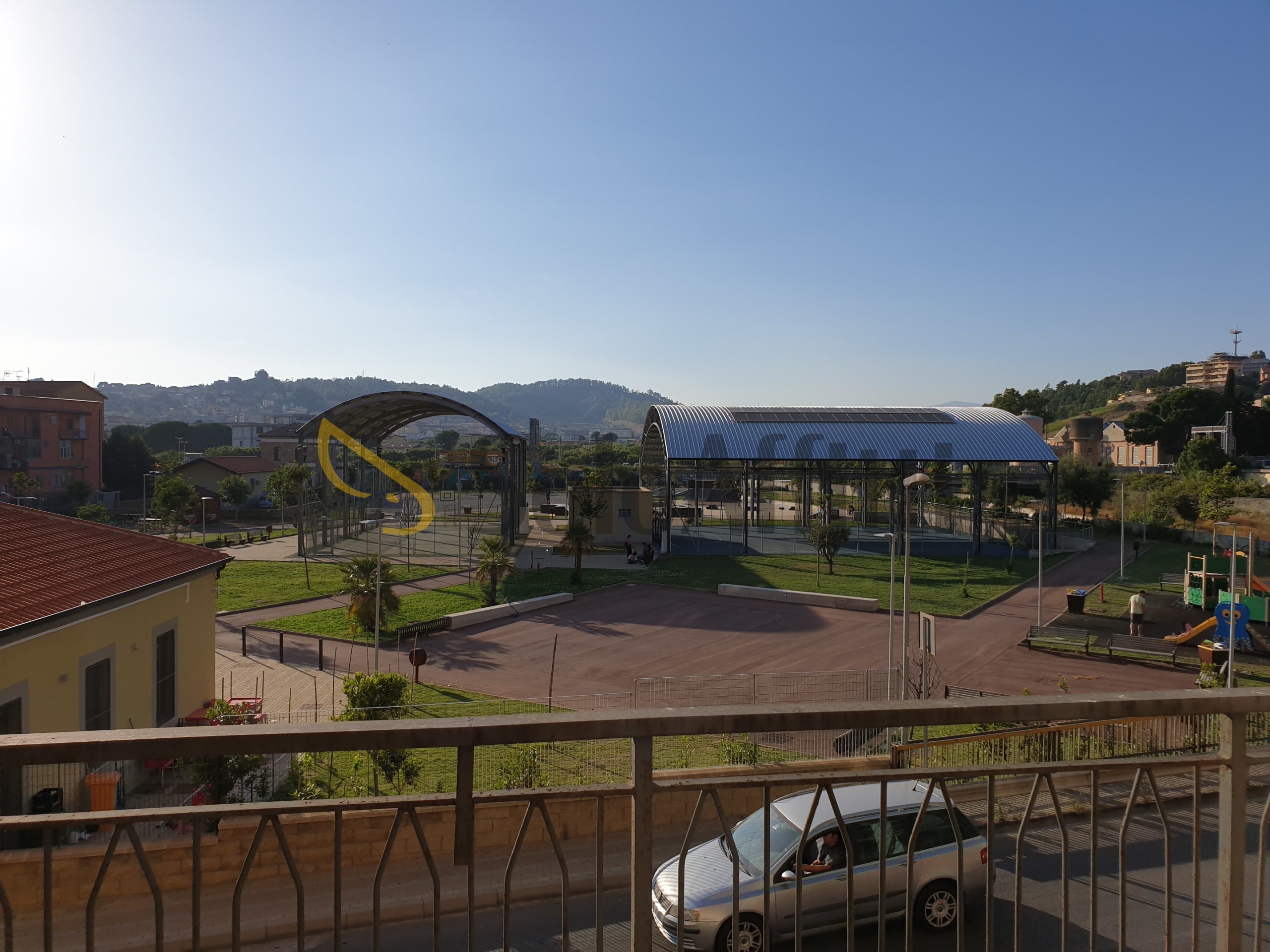 Quadrilocale con terrazzo, Catanzaro lido lungomare