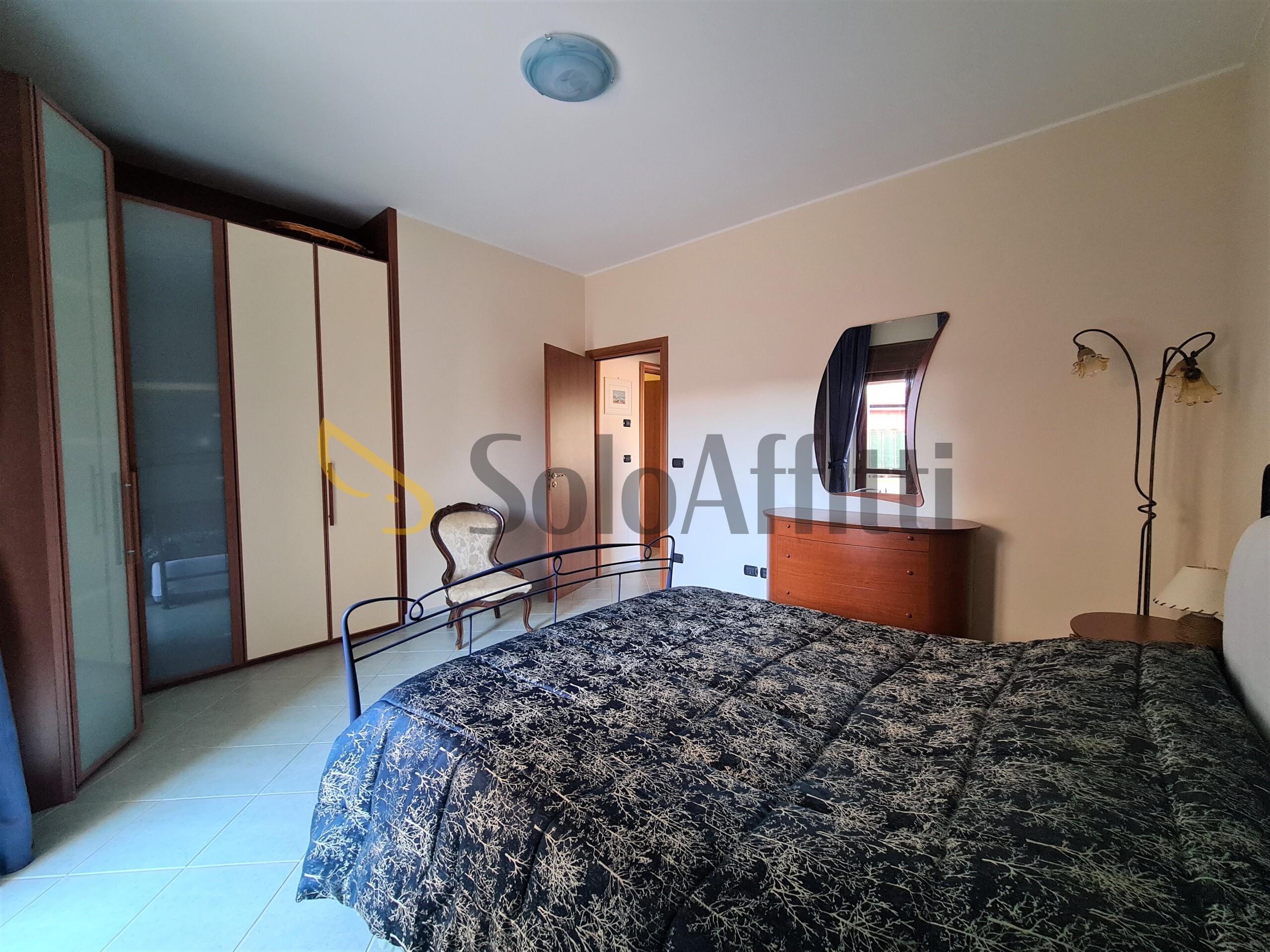 Trilocale con terrazzo, Catanzaro lido casciolino