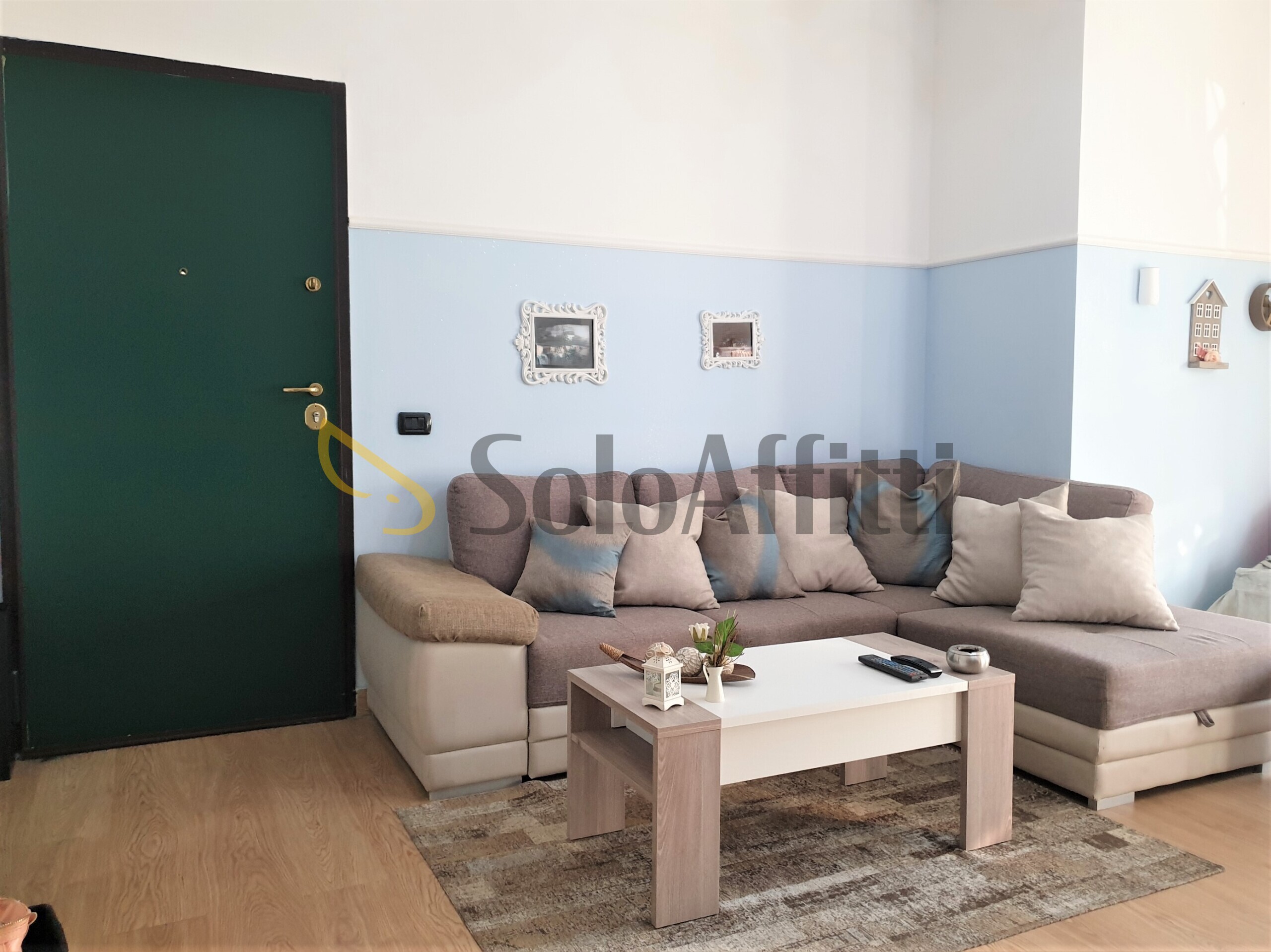 Trilocale con terrazzo, Catanzaro lido giovino