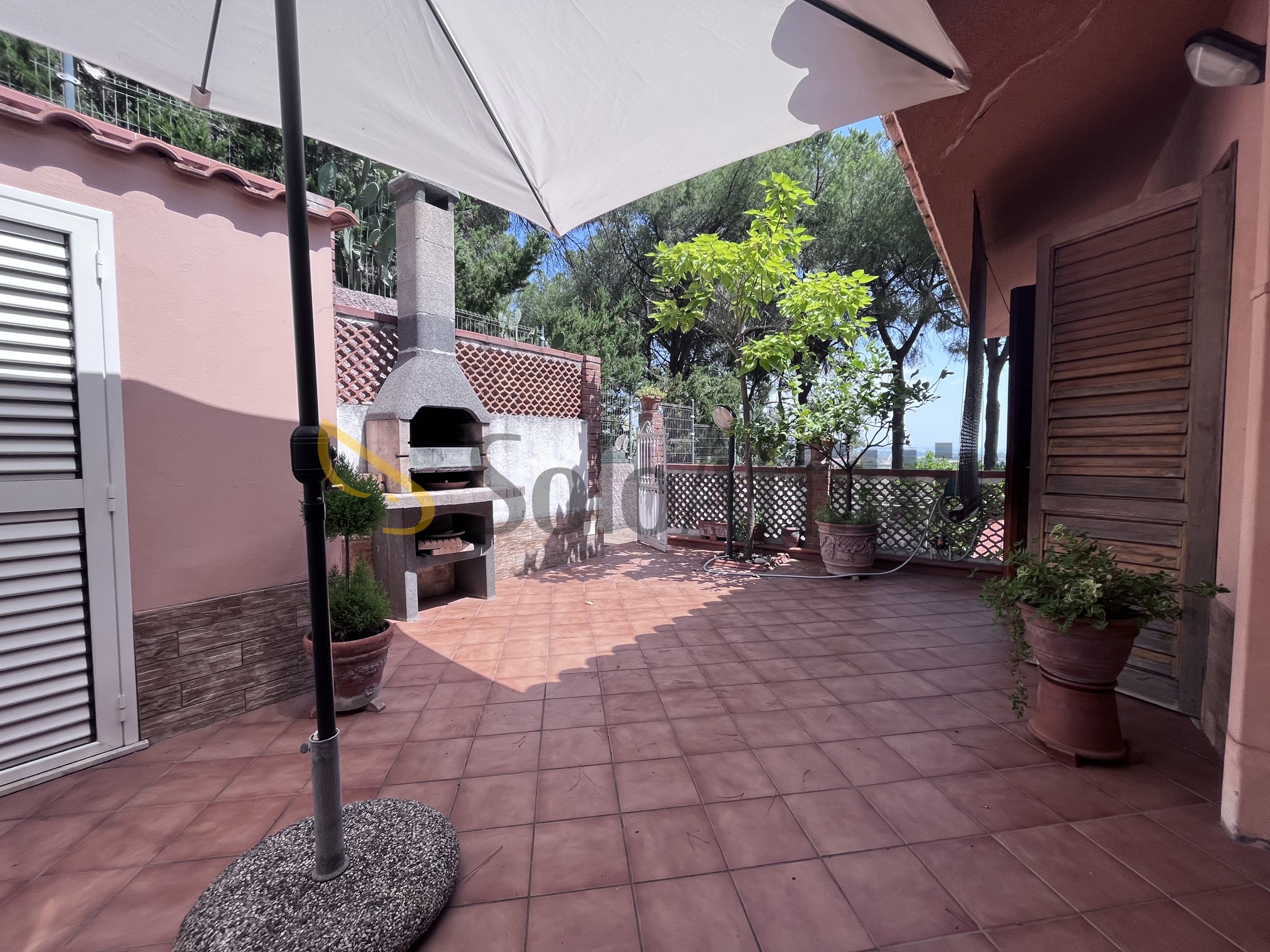 Trilocale con terrazzo a Stalett�
