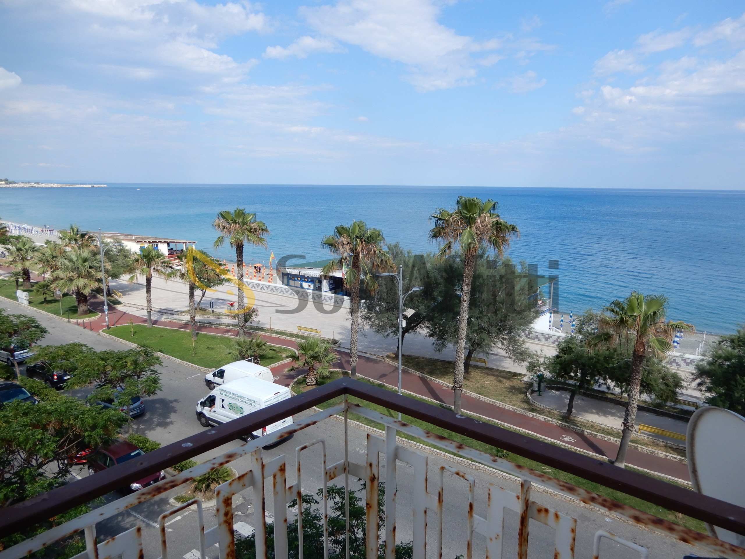 Quadrilocale vista mare, Catanzaro lido lungomare