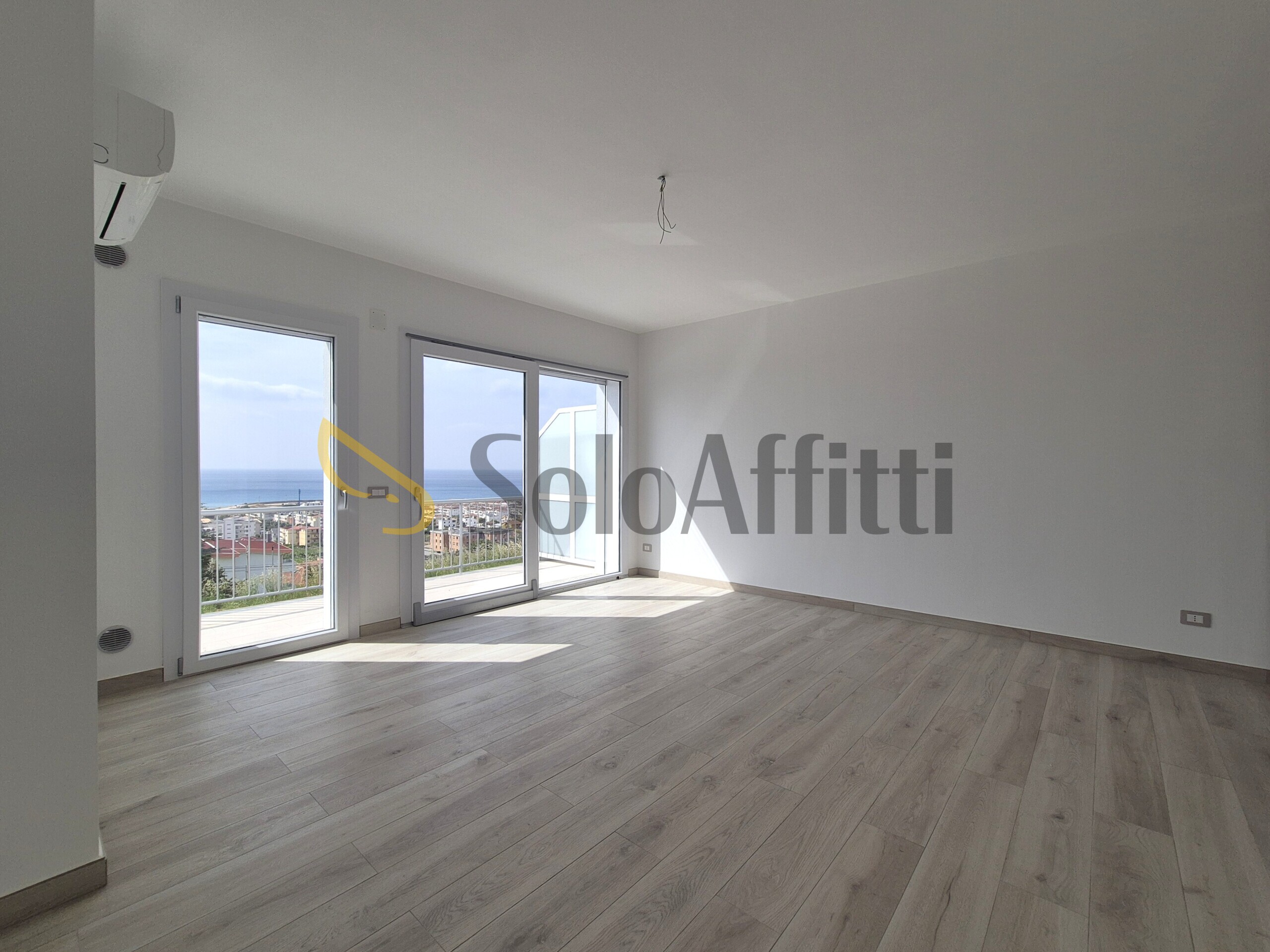 Trilocale con giardino in via antonio izzi de falenta 14, Catanzaro