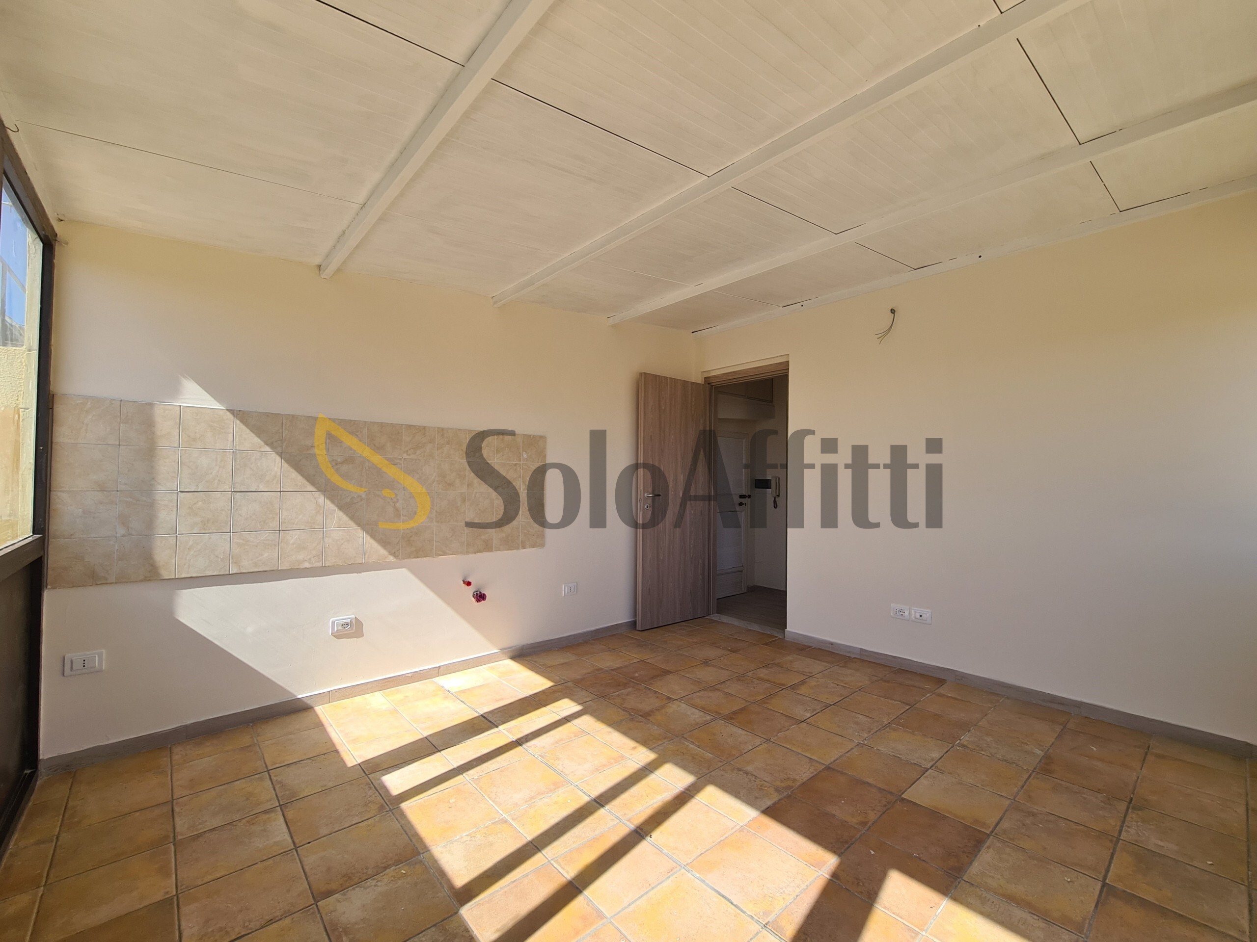 Attico con terrazzo in via formia 59, Catanzaro