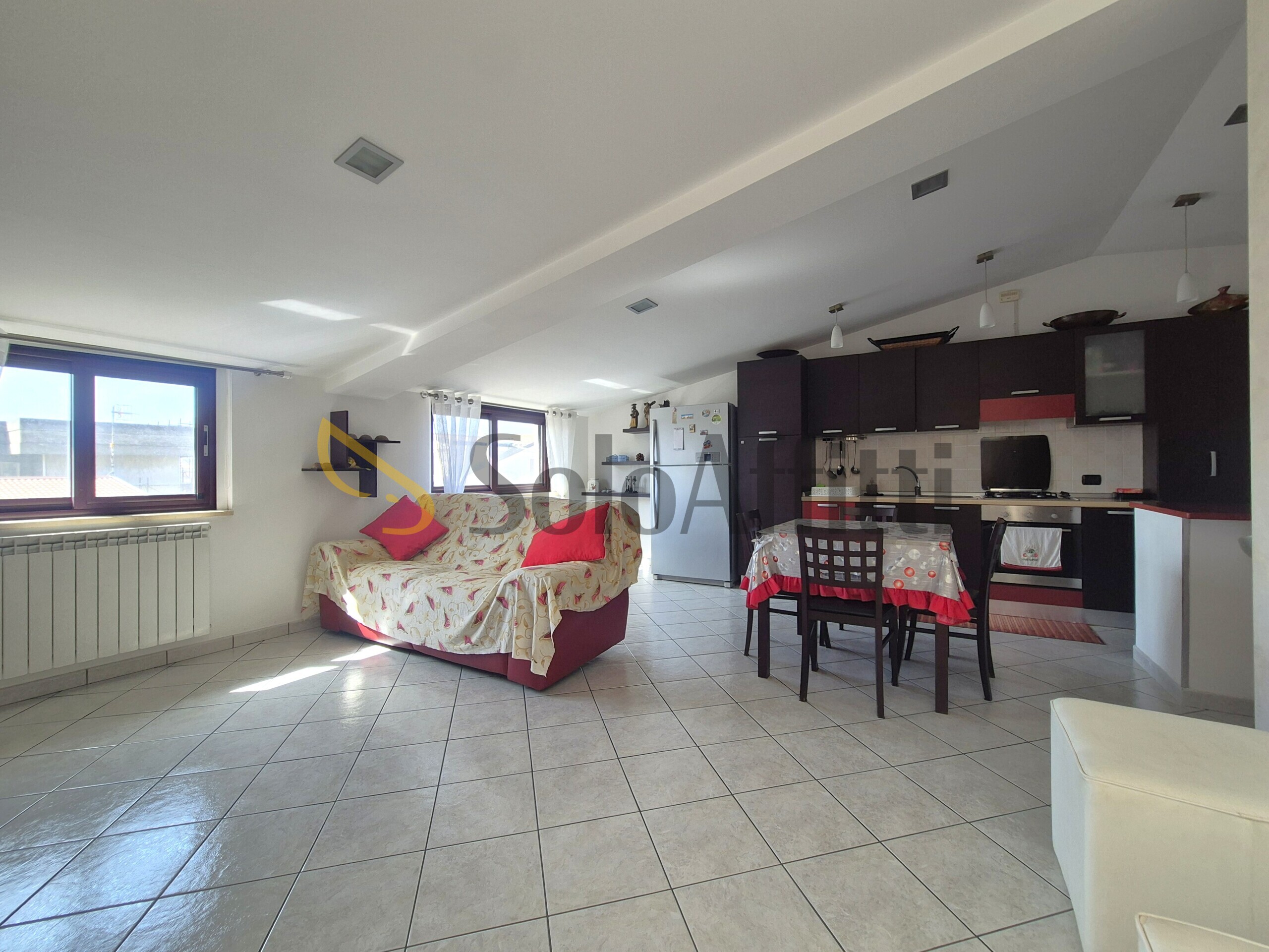 Quadrilocale con terrazzo, Catanzaro lido giovino