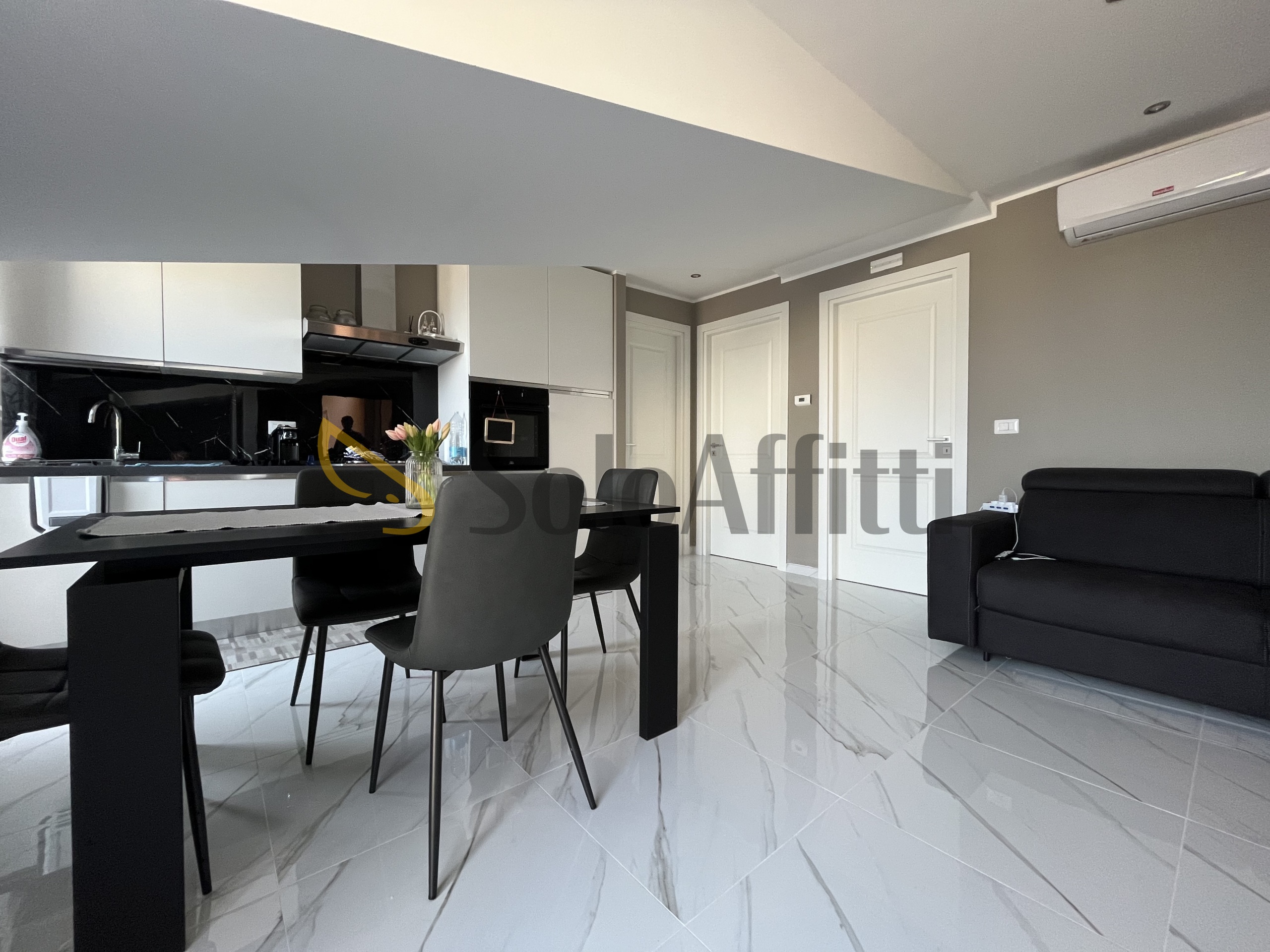 Attico con terrazzo, Catanzaro lido casciolino
