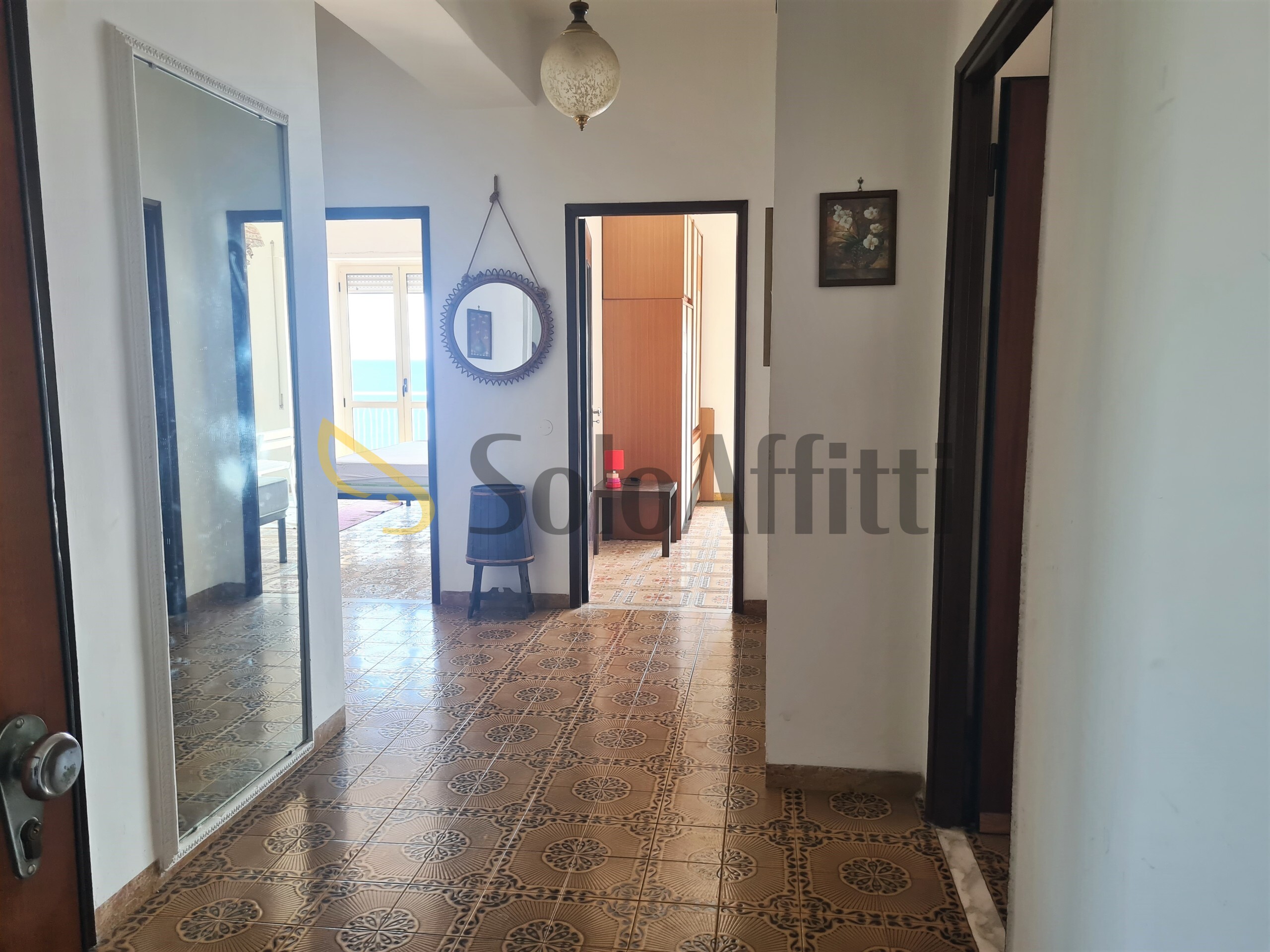 Quadrilocale con terrazzo, Catanzaro lido lungomare
