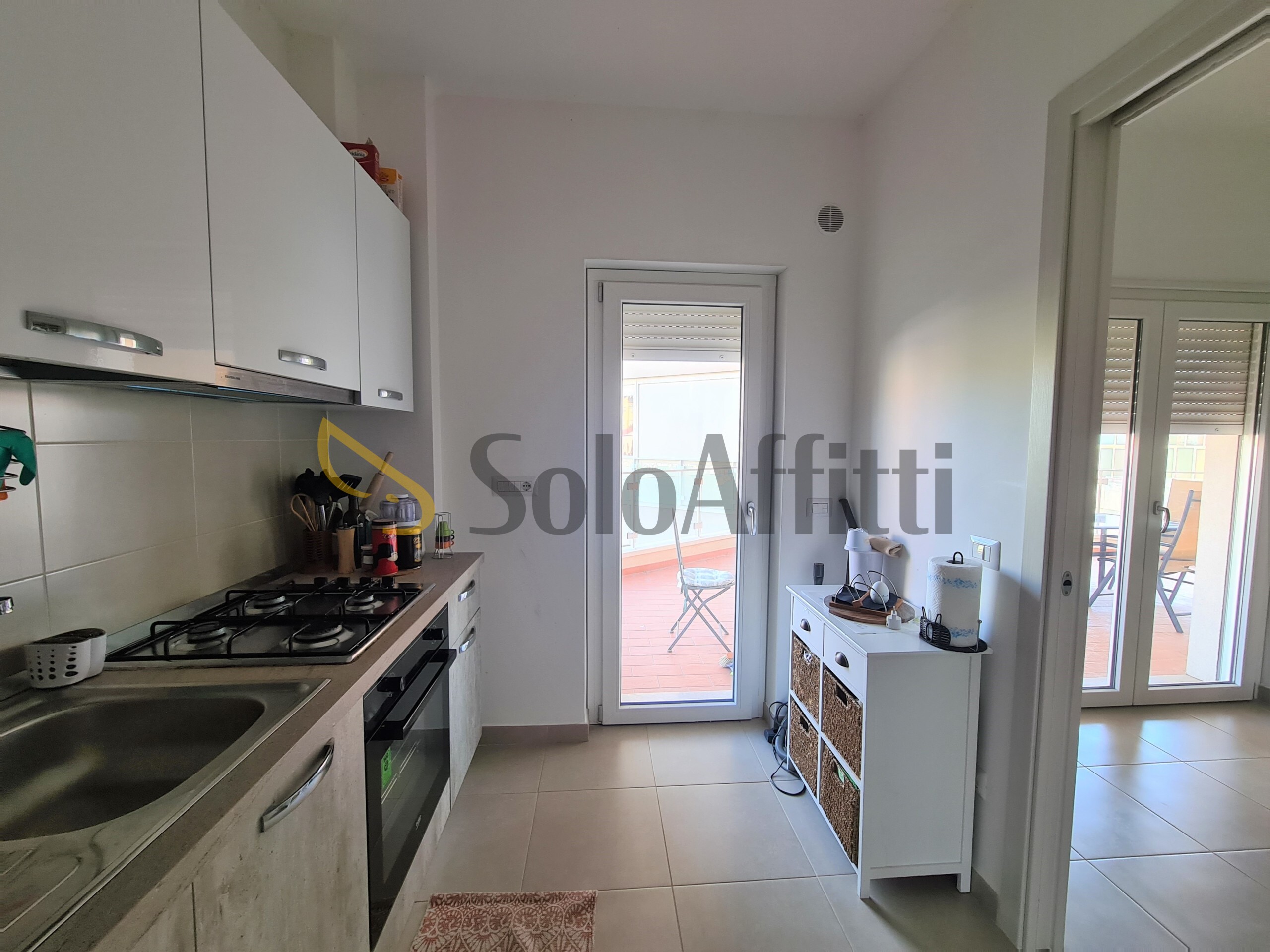 Trilocale con terrazzo, Catanzaro lido lungomare