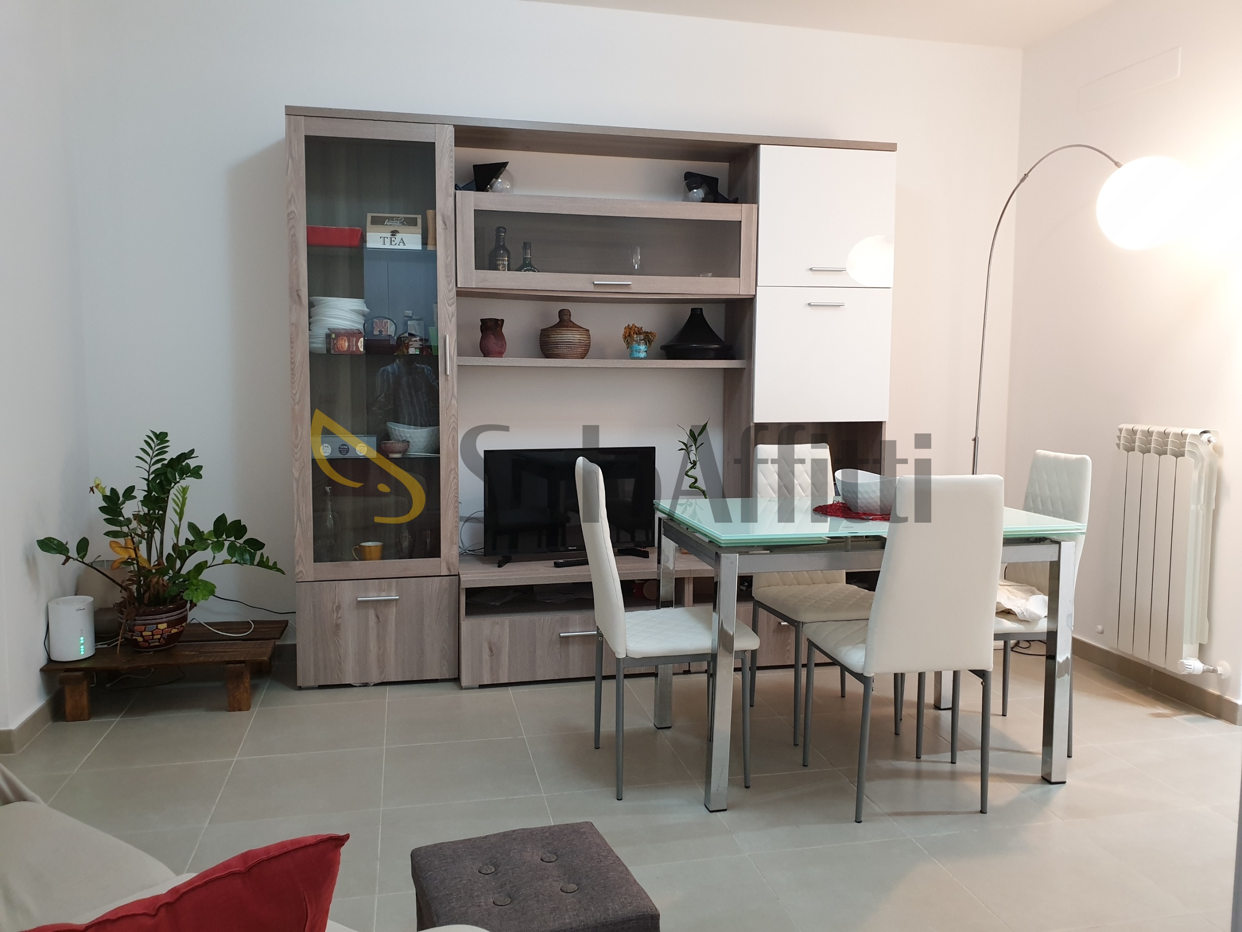 Trilocale con terrazzo, Catanzaro lido lungomare