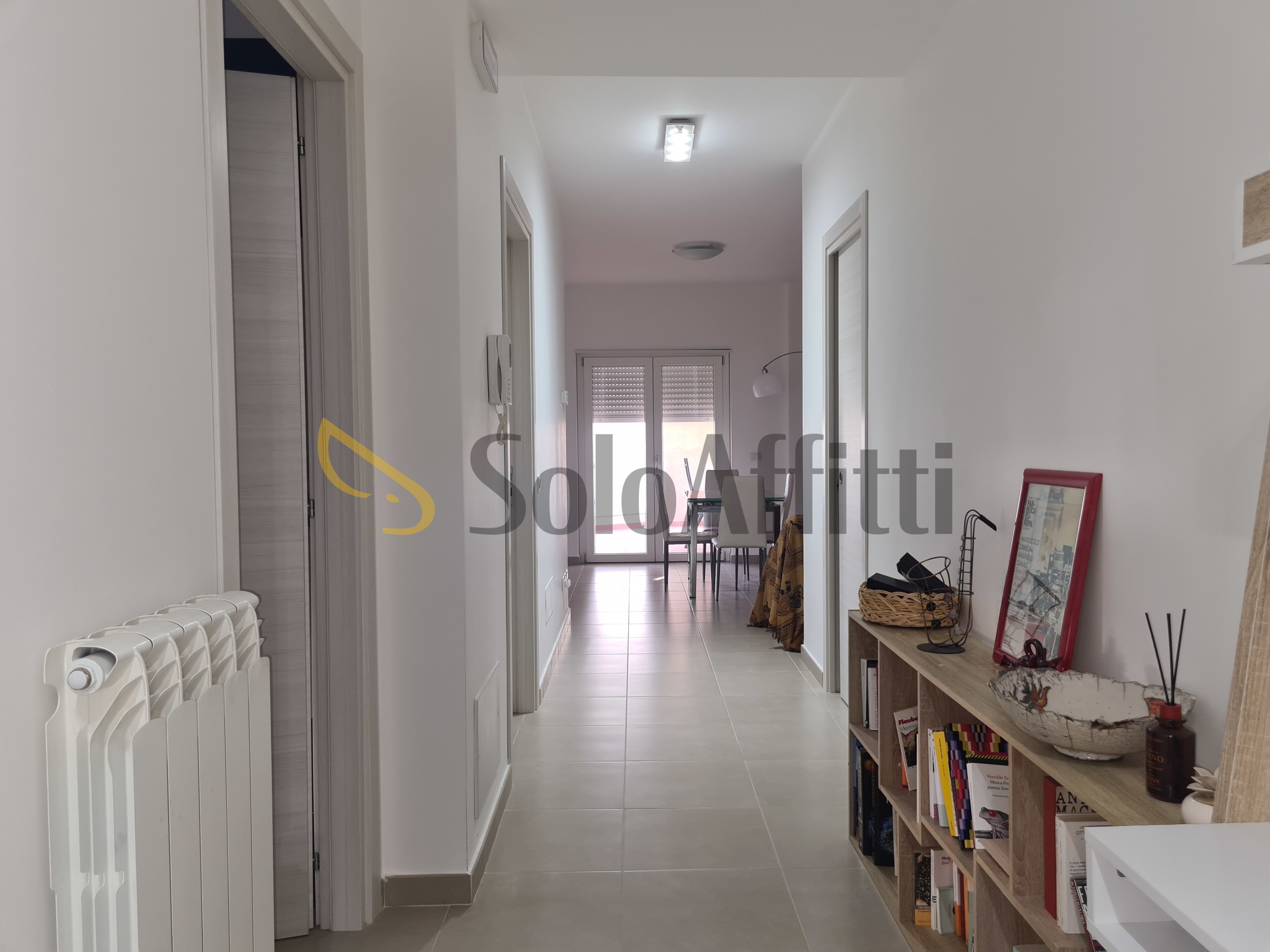 Trilocale con terrazzo, Catanzaro lido lungomare