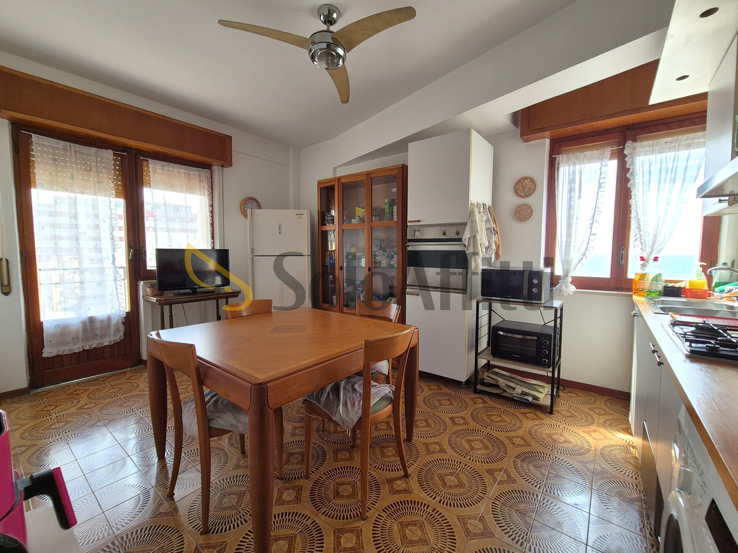 Appartamento con terrazzo, Catanzaro lido lungomare