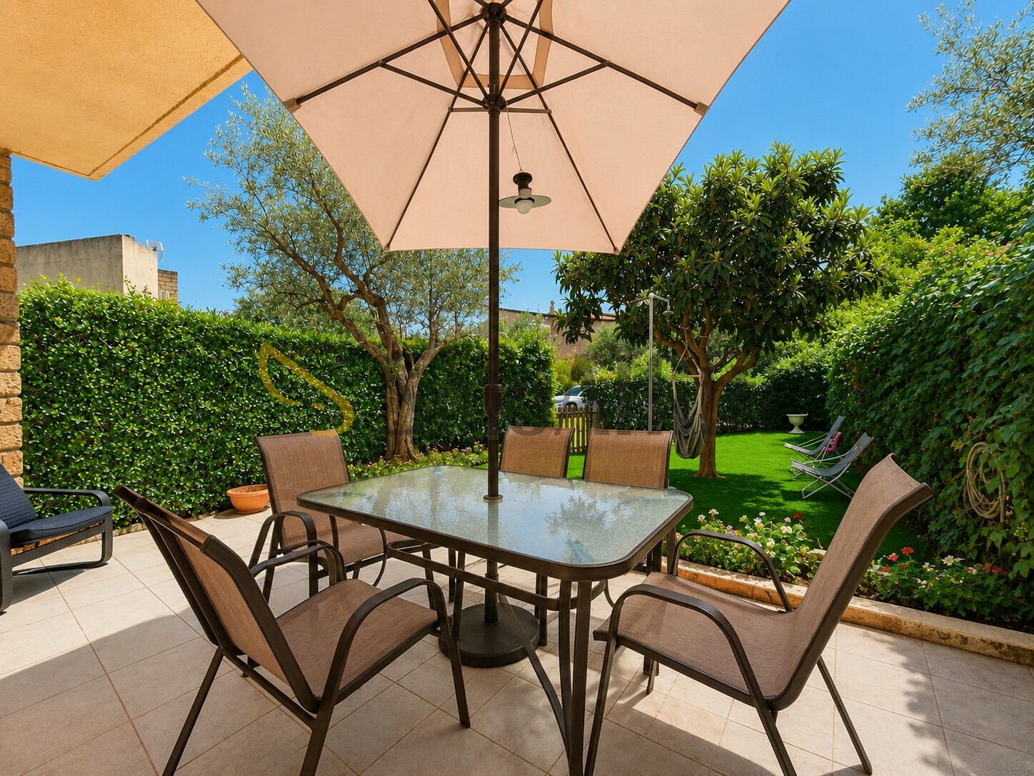 Casa indipendente con terrazzo a Stalett�