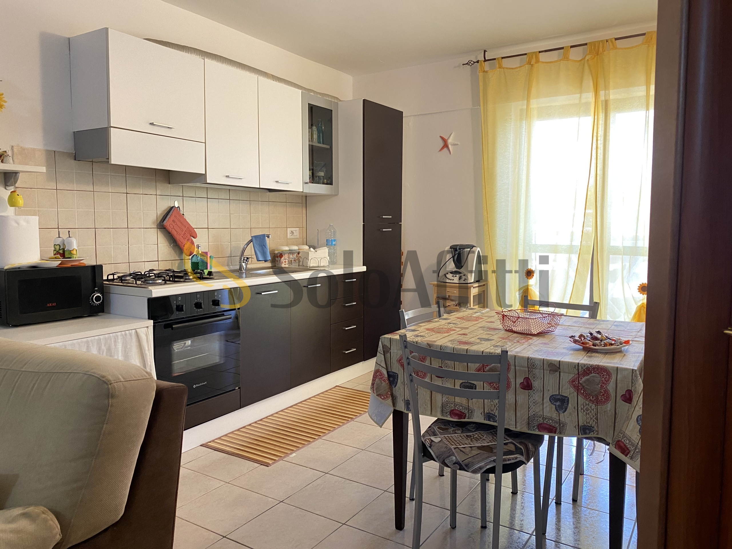 Trilocale con terrazzo a Borgia