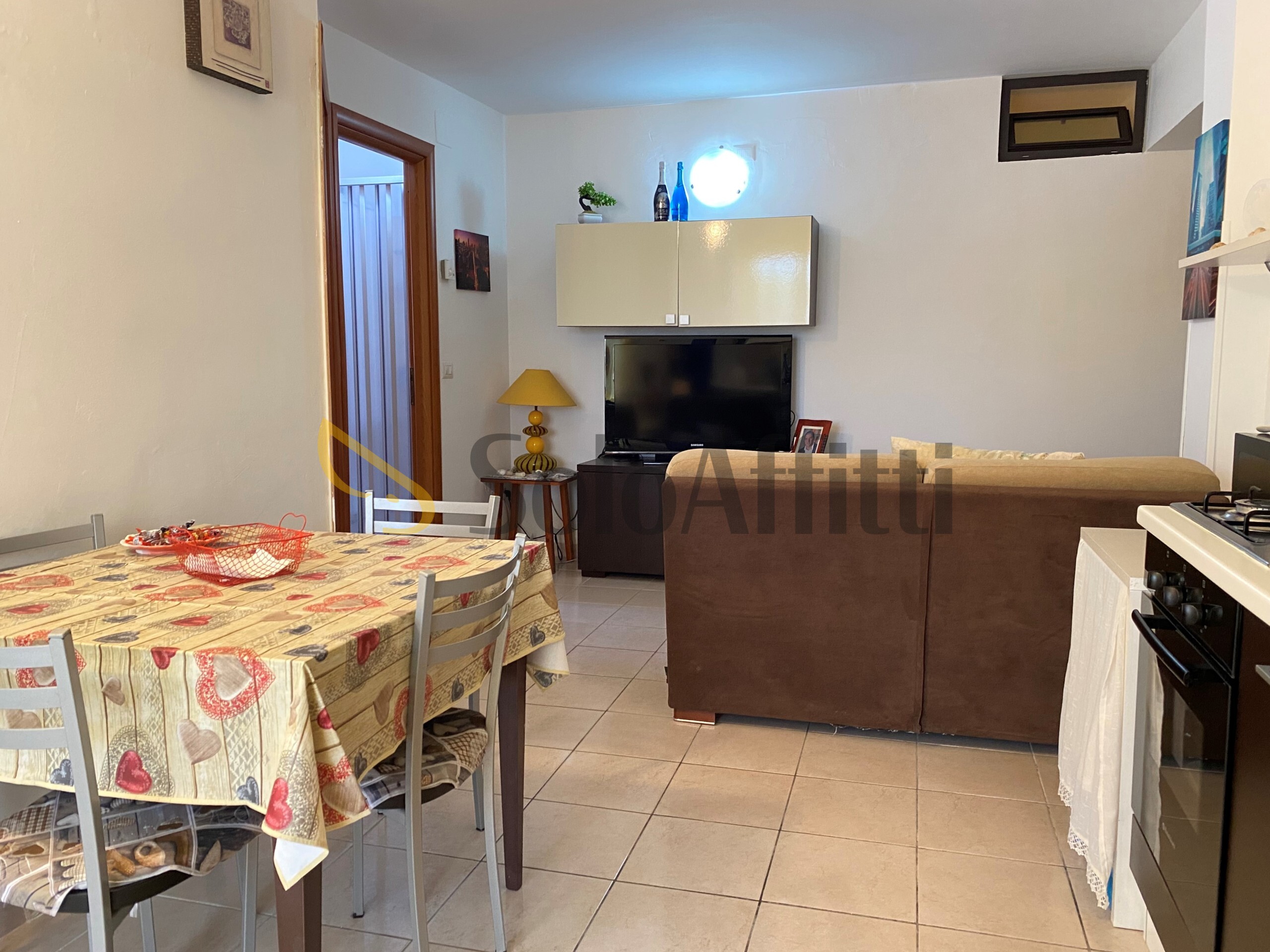 Trilocale con terrazzo a Borgia
