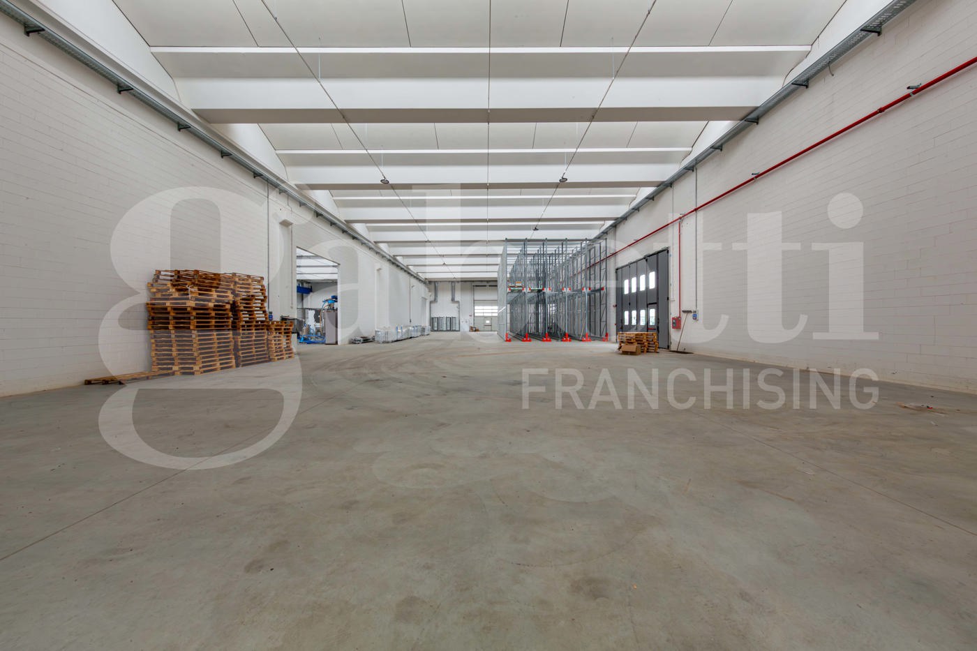 Capannone in vendita a Trezzano Rosa