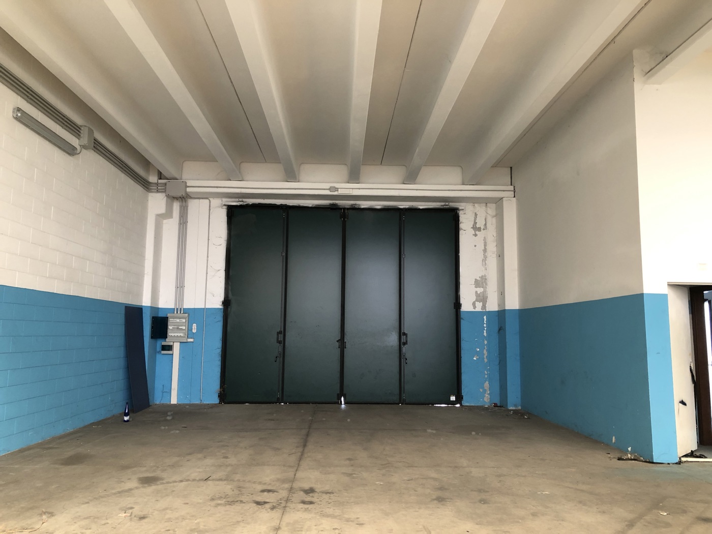 Capannone in vendita a Gessate