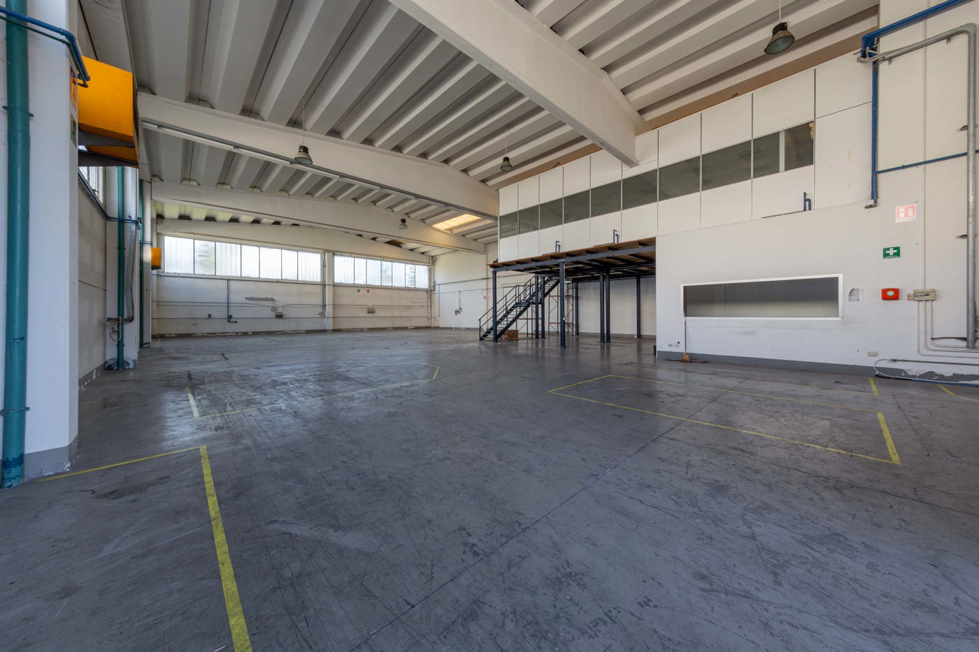 Capannone in affitto a Rodano