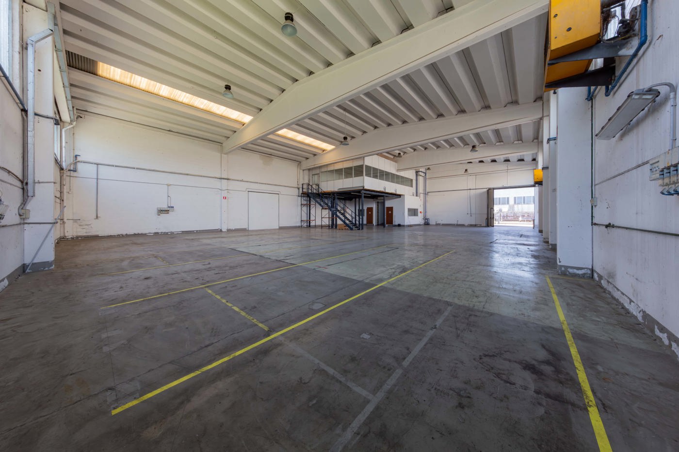 Capannone in affitto a Rodano