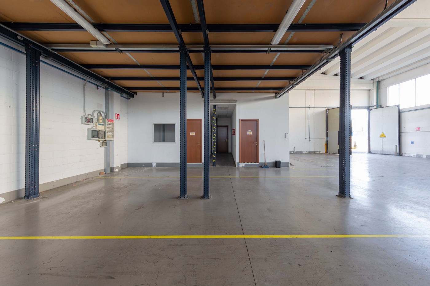 Capannone in affitto a Rodano