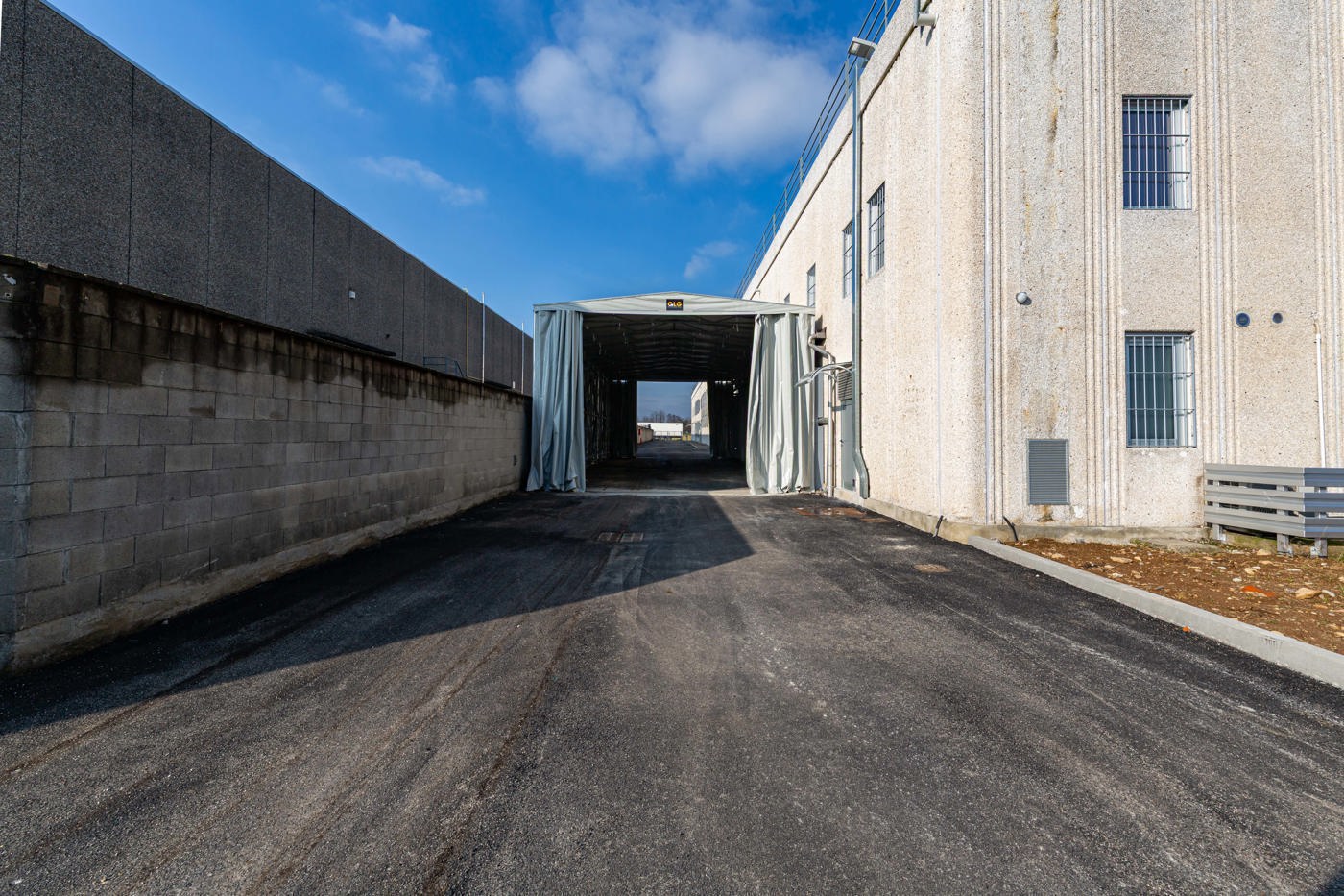 Capannone in affitto a Saronno