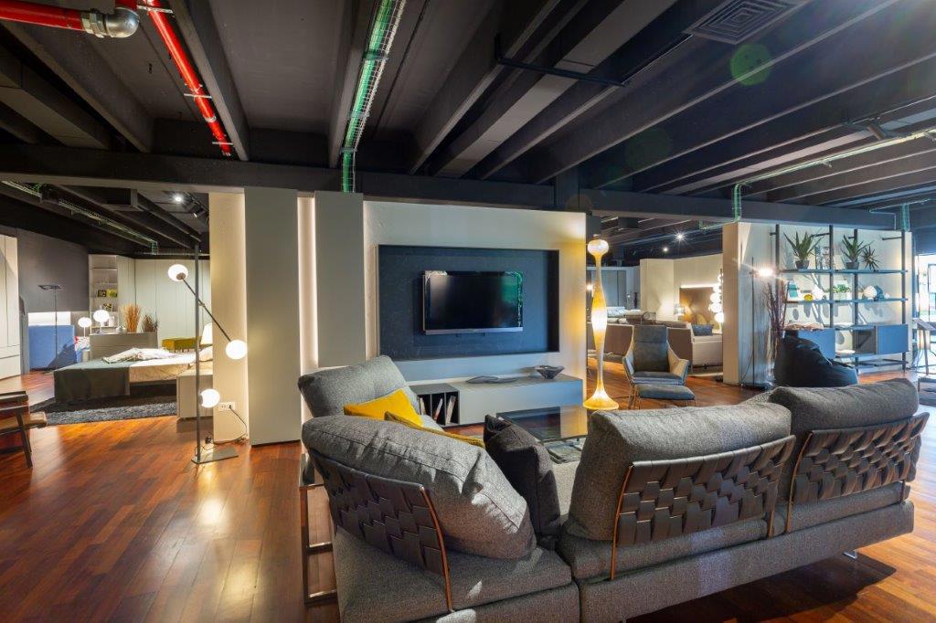 Capannone in vendita a Cernusco sul Naviglio