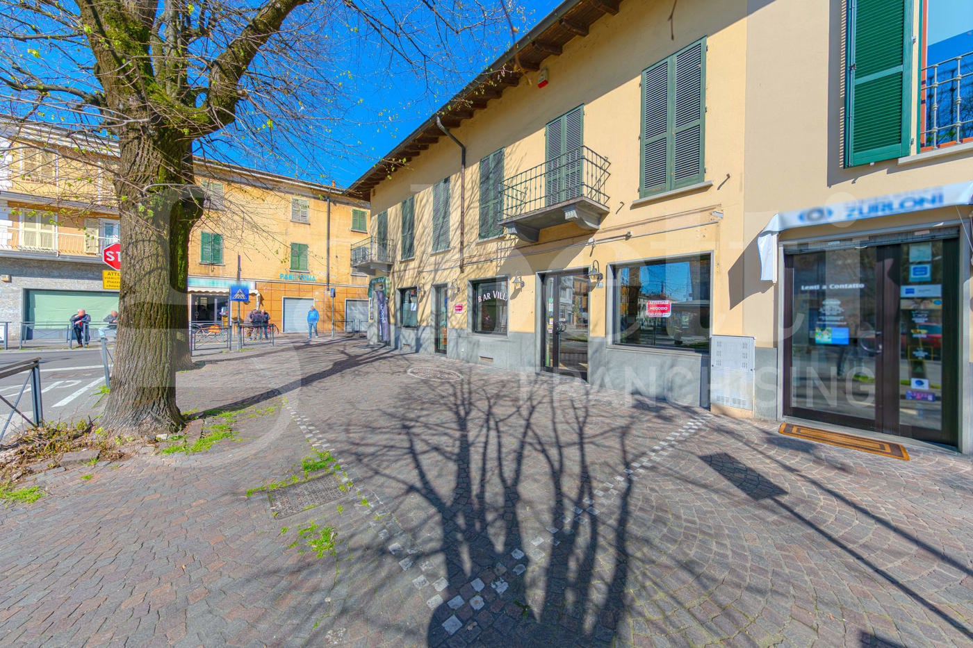 Negozio in affitto a Cassano d'Adda