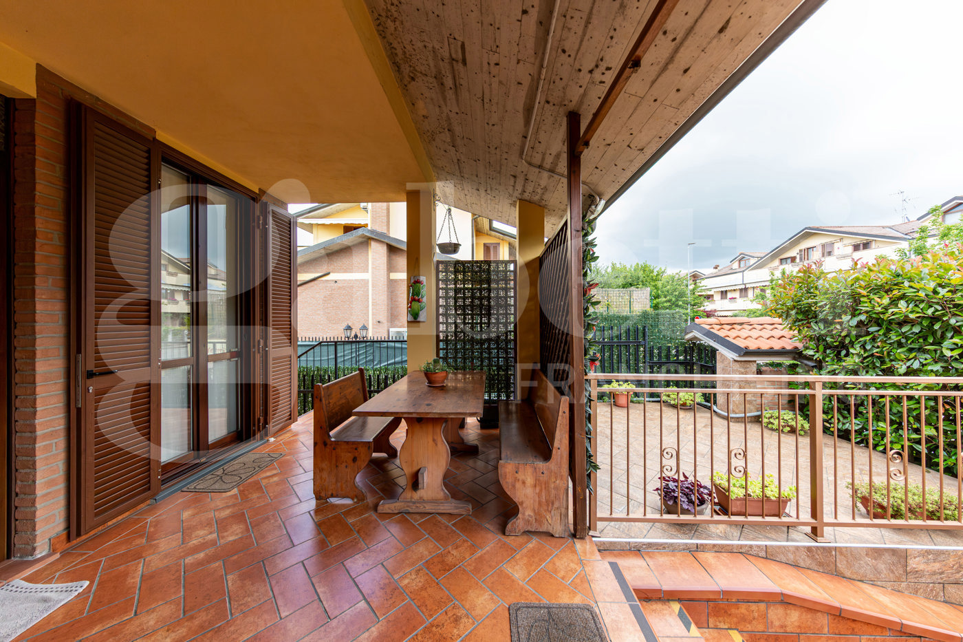 Villa con giardino a Trezzano Rosa