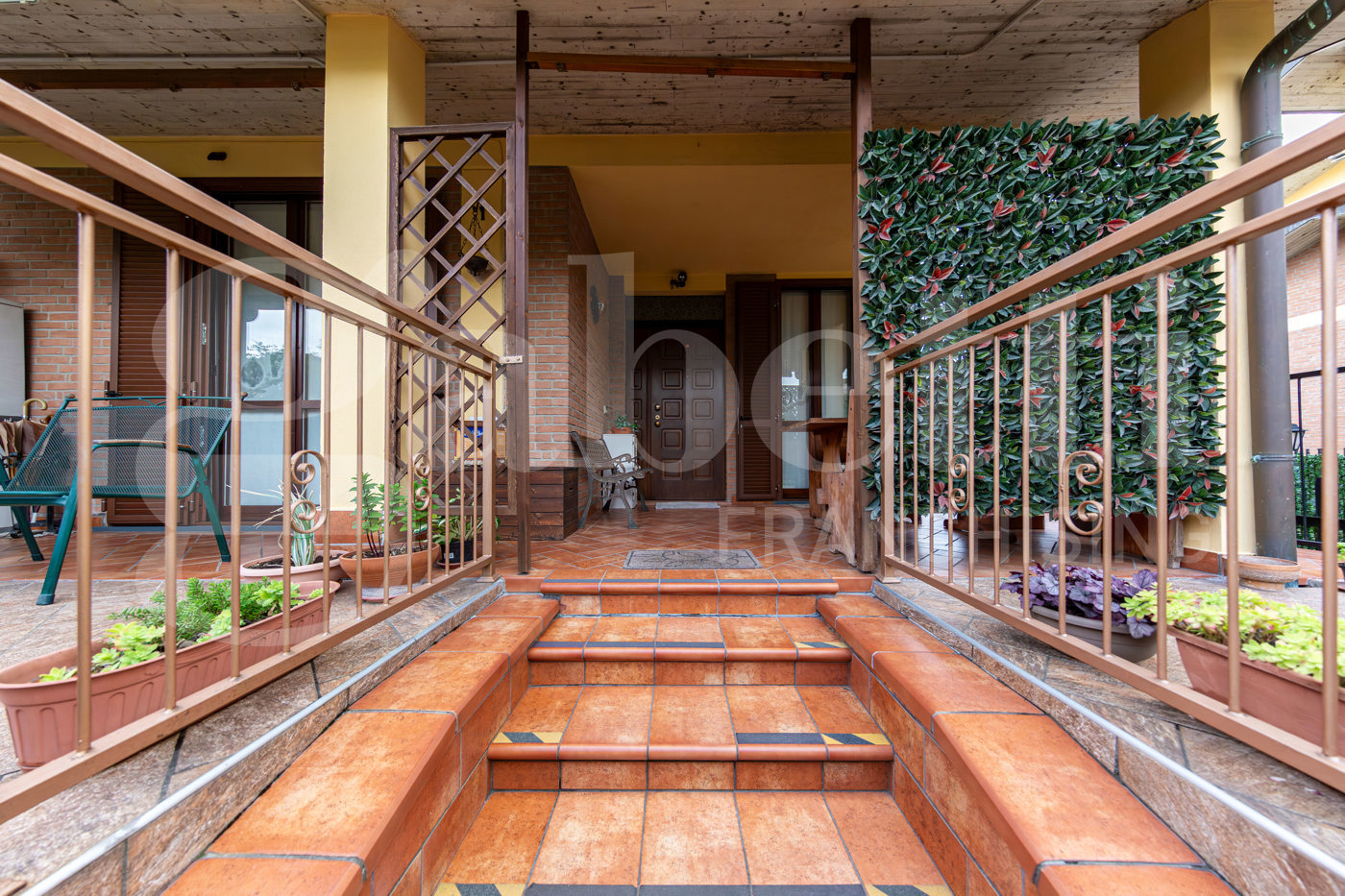 Villa con giardino a Trezzano Rosa