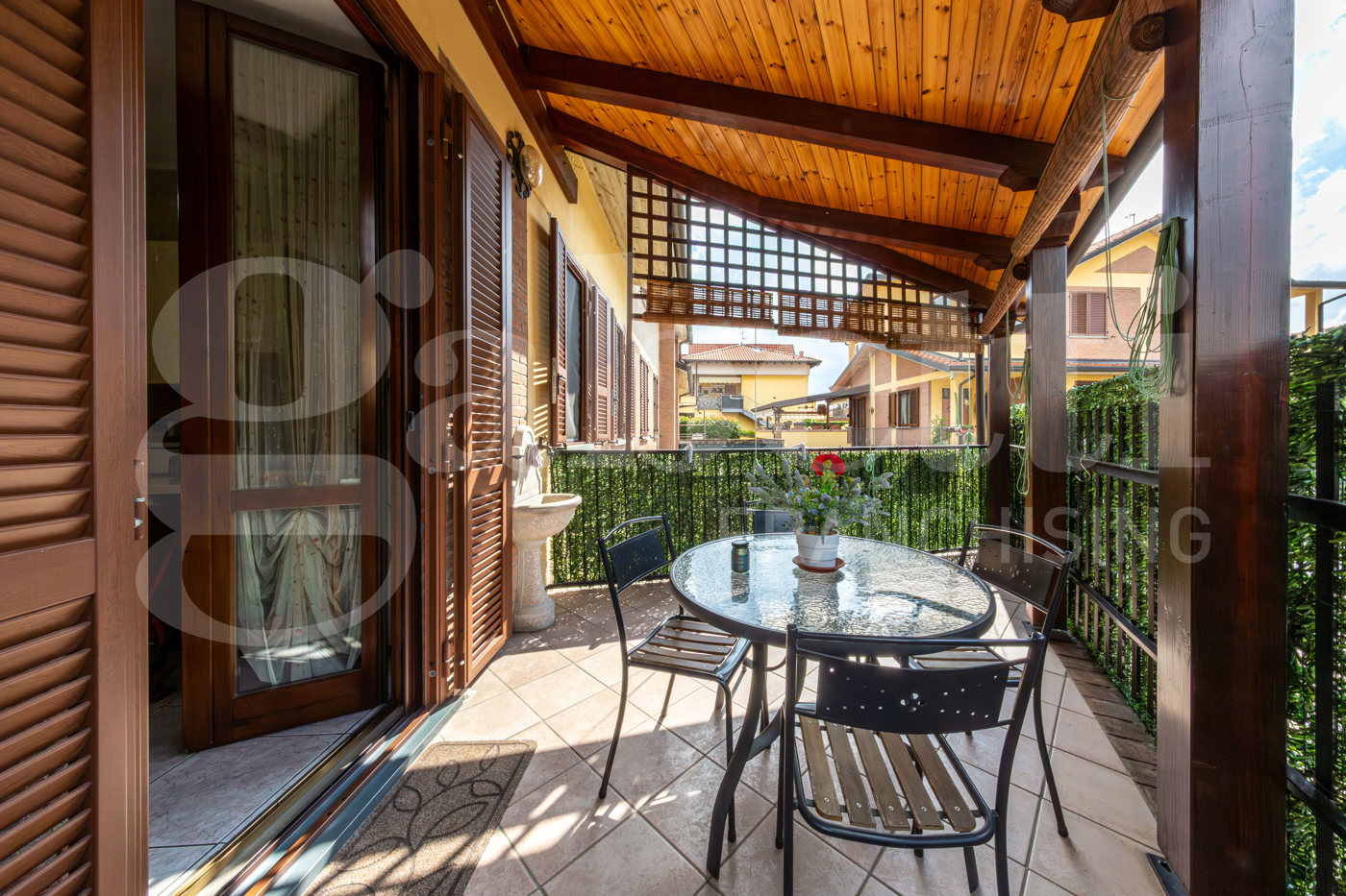 Villa con giardino a Trezzano Rosa