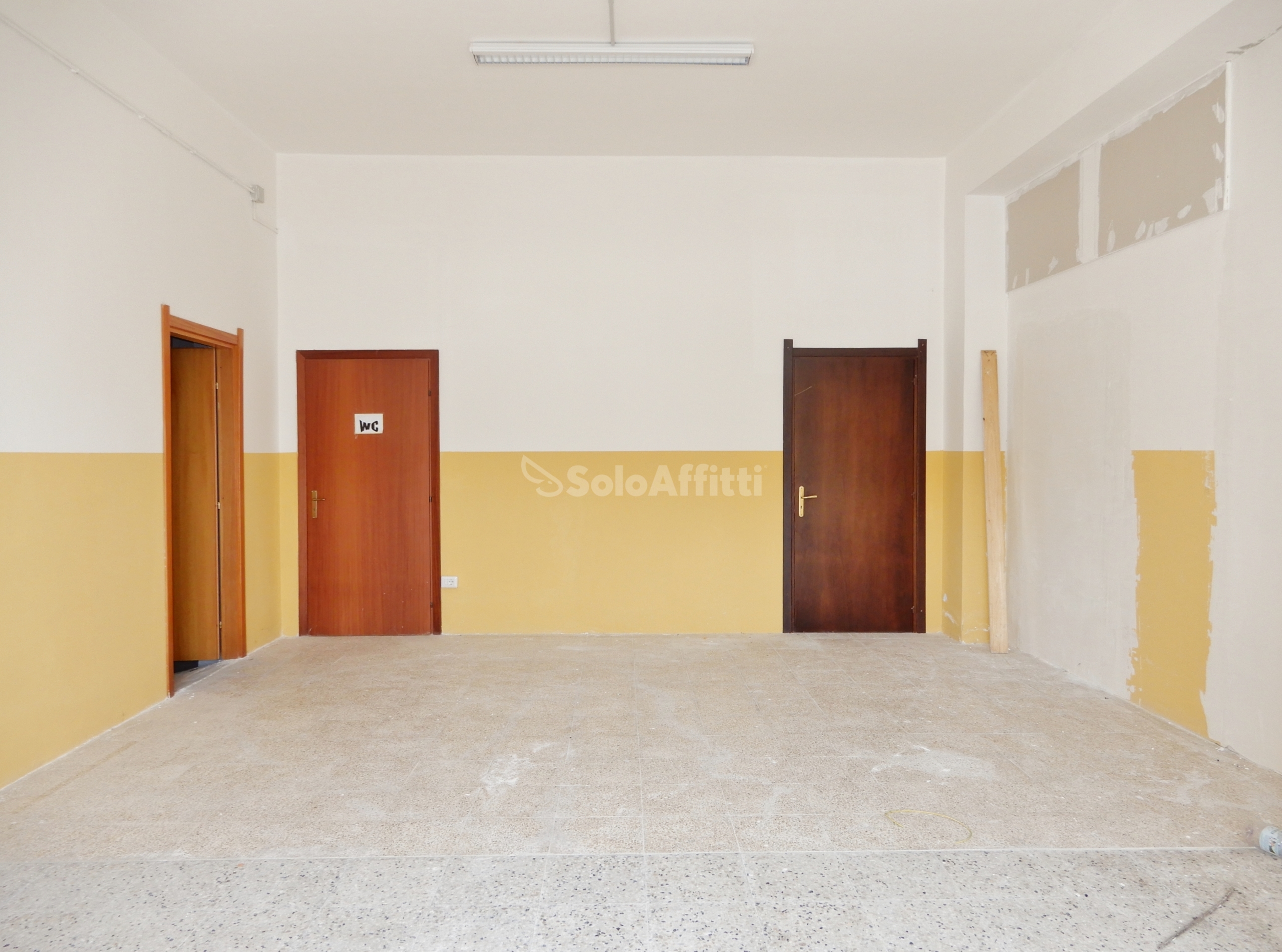 Locale commerciale in affitto, Catanzaro stadio - ospedale