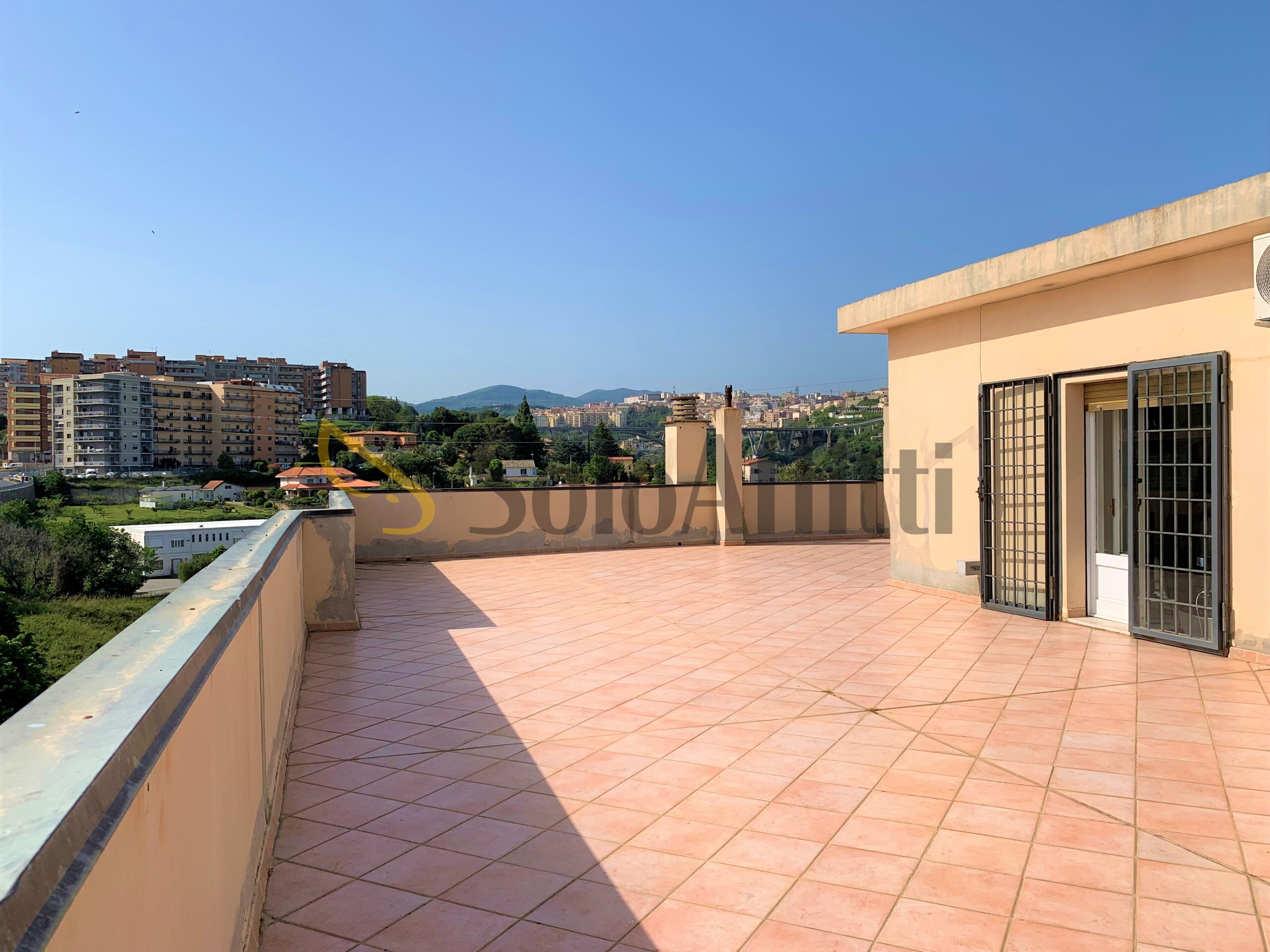 Attico con terrazzo, Catanzaro rione de filippis