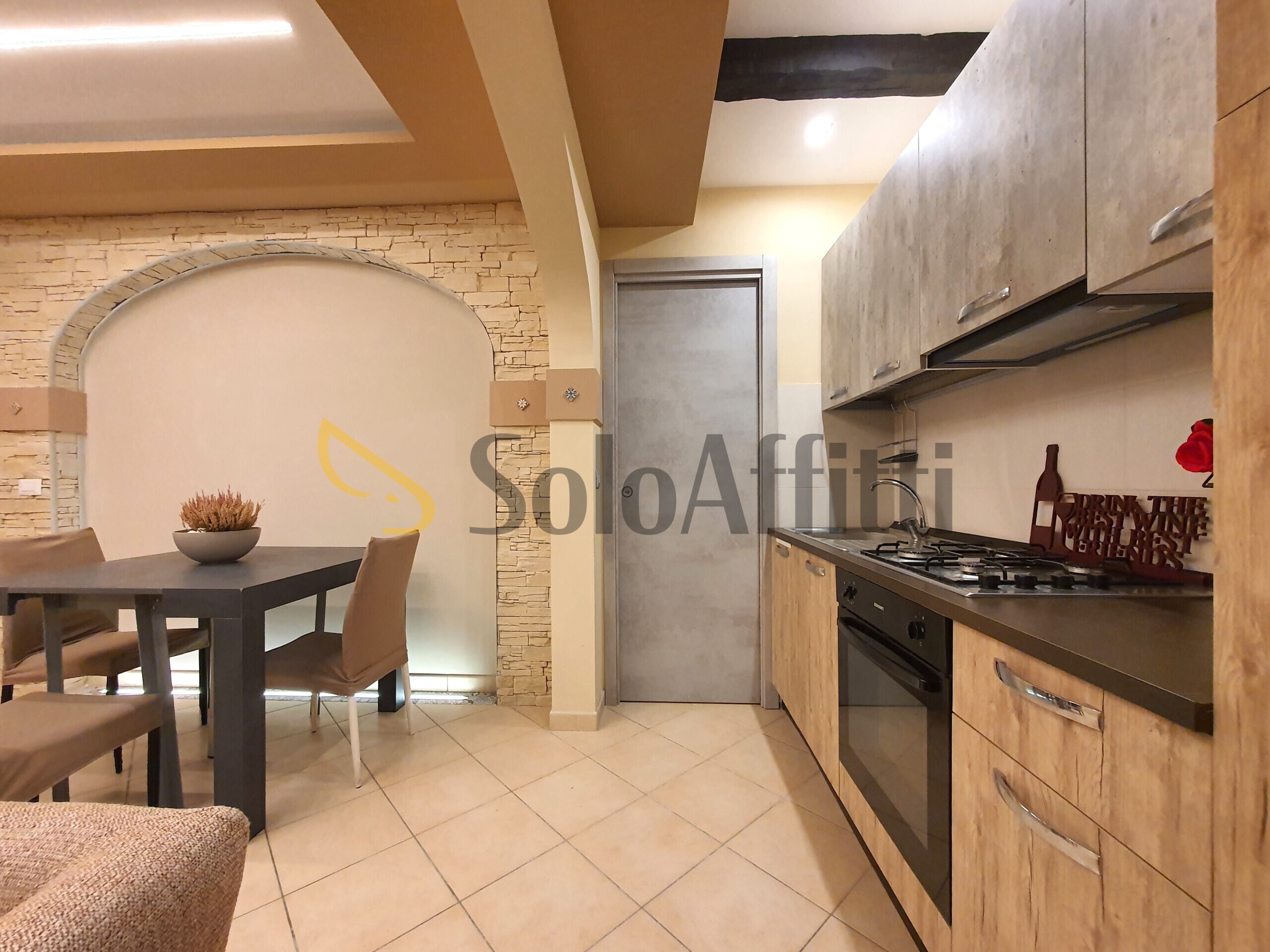 Trilocale ristrutturato in viale fiume mesima 39, Catanzaro