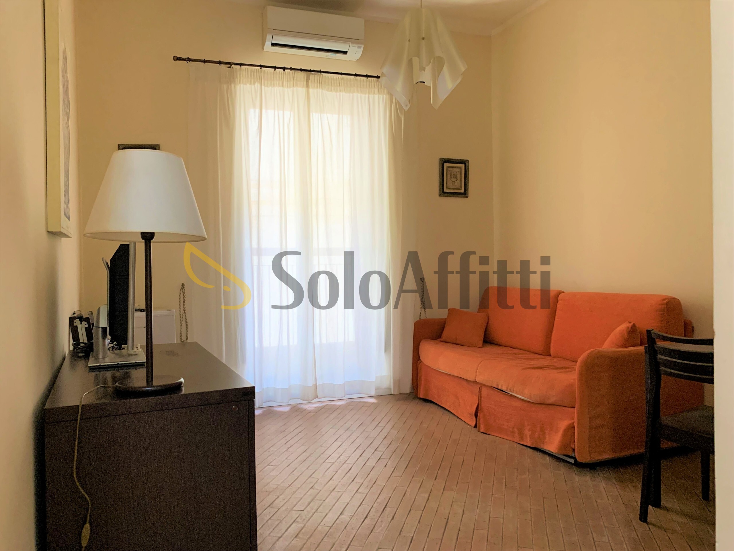 Monolocale in affitto, Catanzaro centro storico