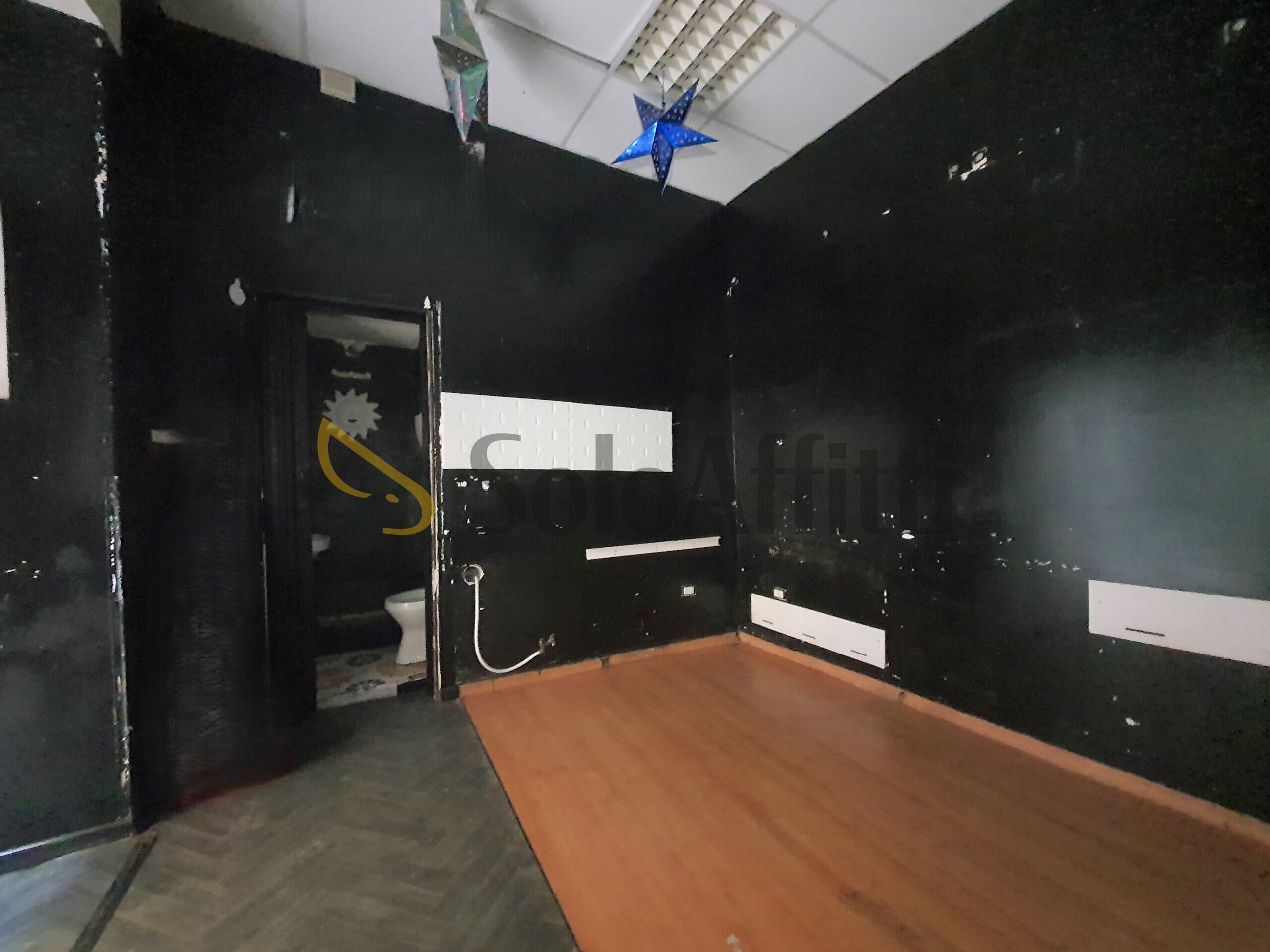 Locale commerciale in affitto in piazza bernardino grimaldi 16, Catanzaro