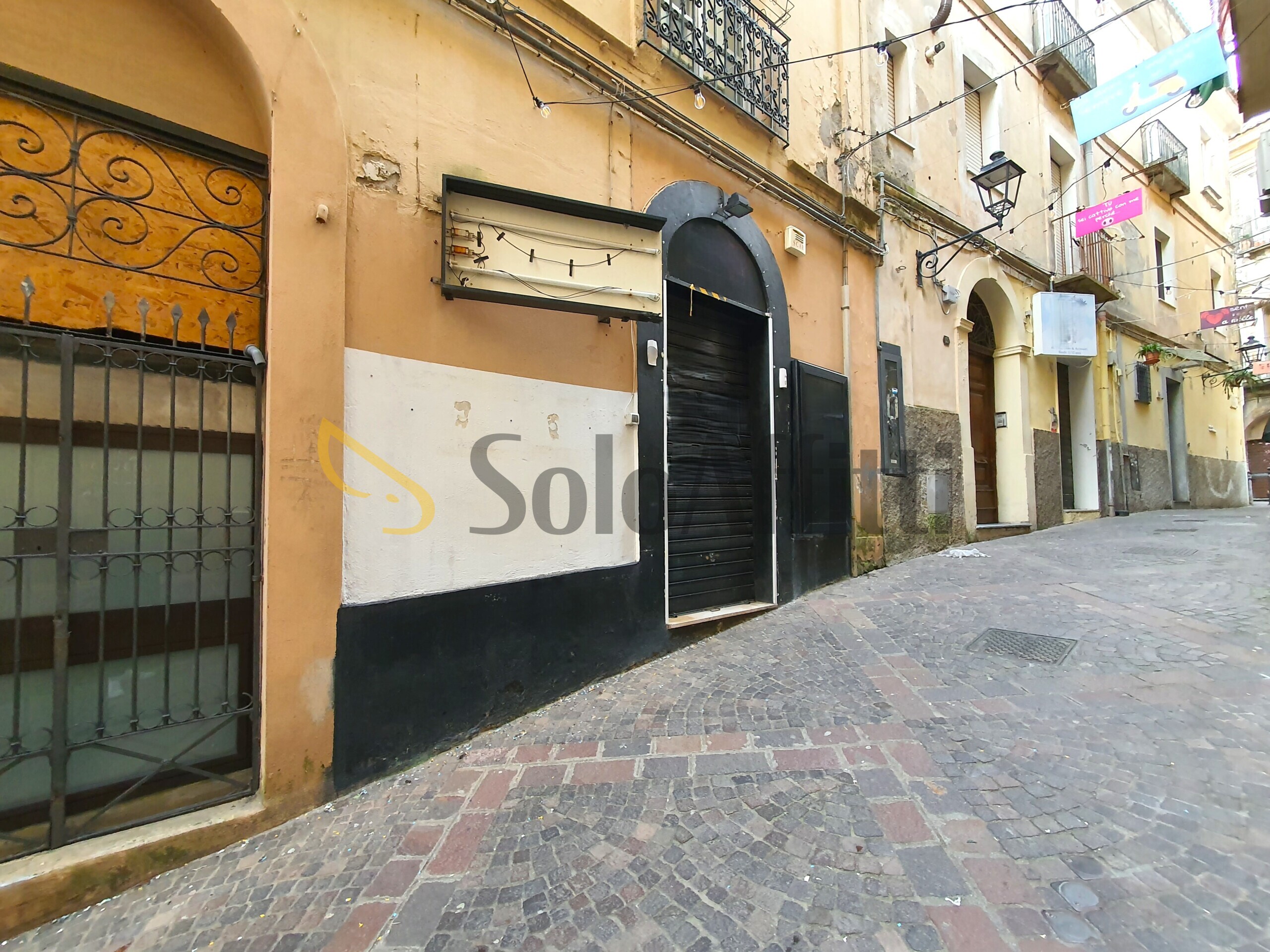 Locale commerciale in affitto in piazza bernardino grimaldi 16, Catanzaro