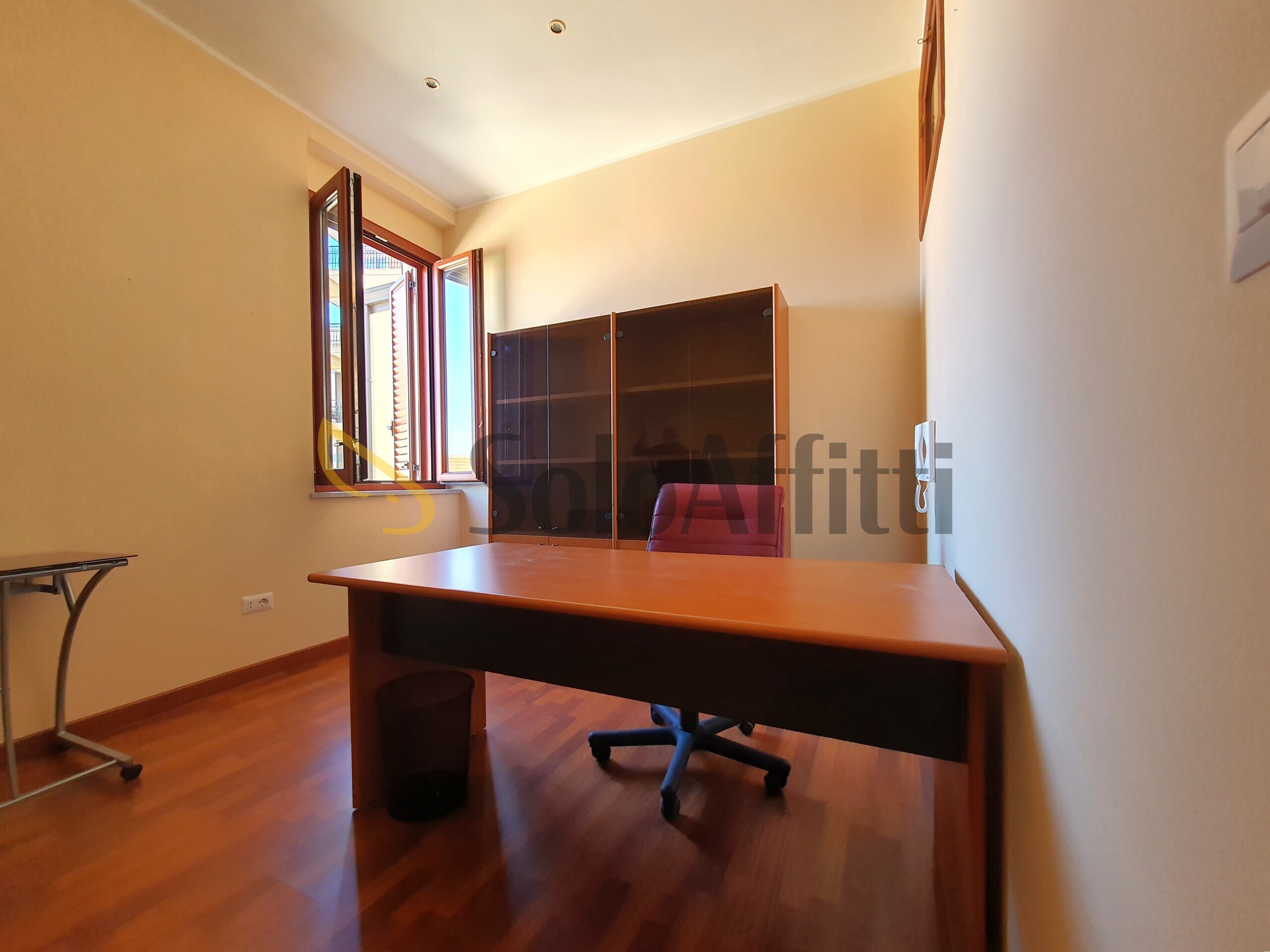 Ufficio in affitto in via vincenzo ciaccio 30, Catanzaro