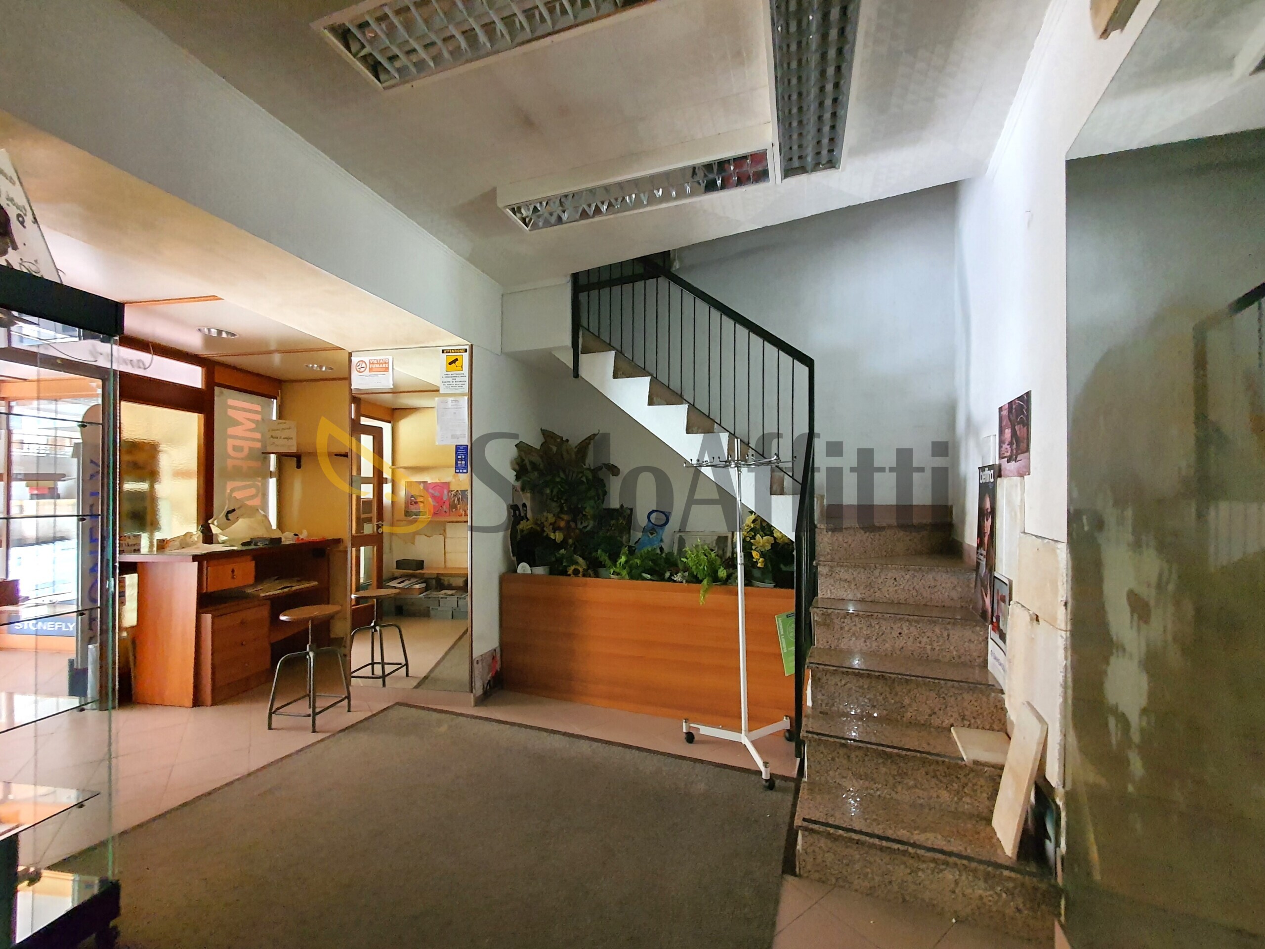 Locale commerciale in affitto in corso giuseppe mazzini 8, Catanzaro