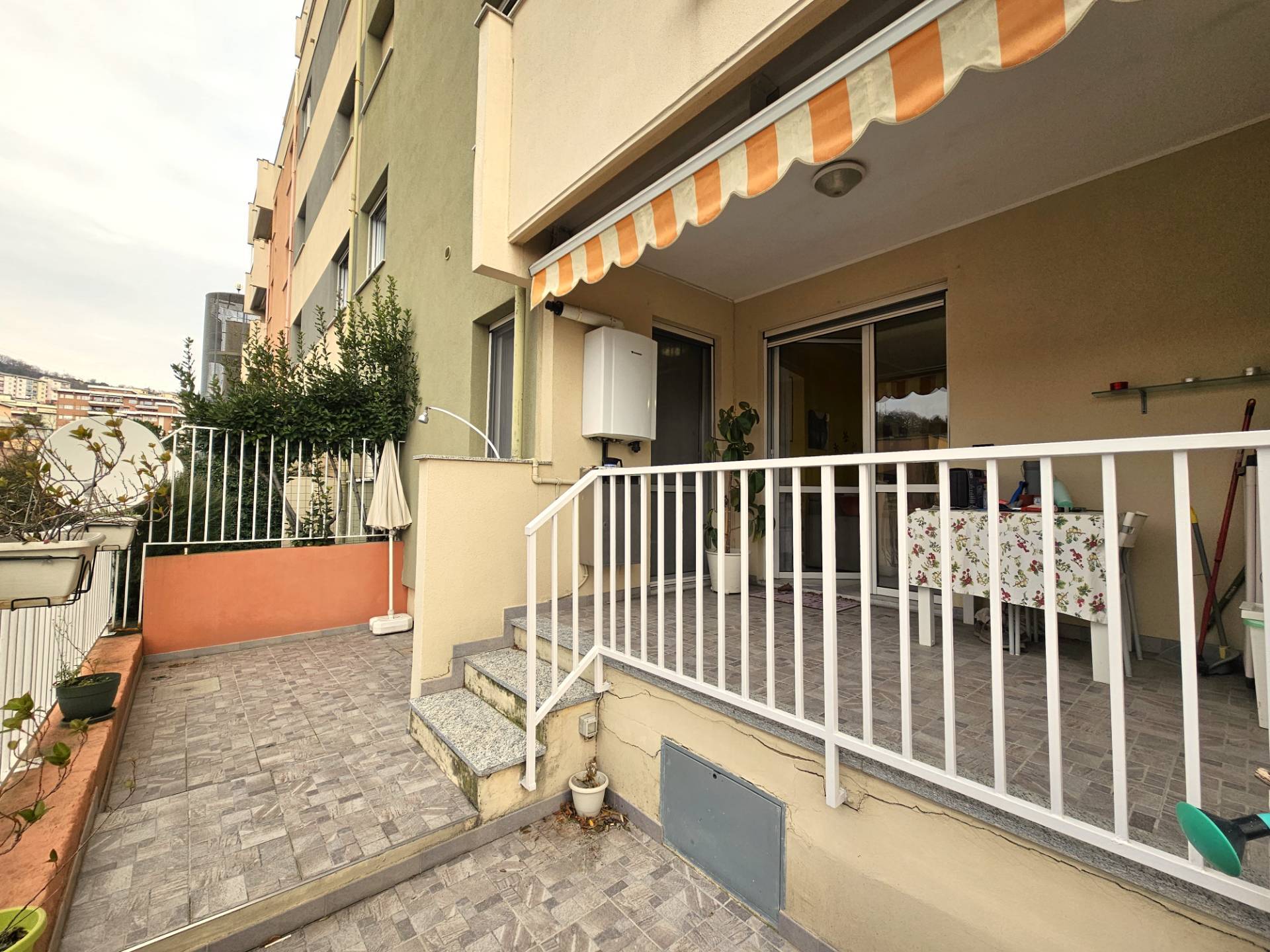 Appartamento in vendita a Genova, Granarolo