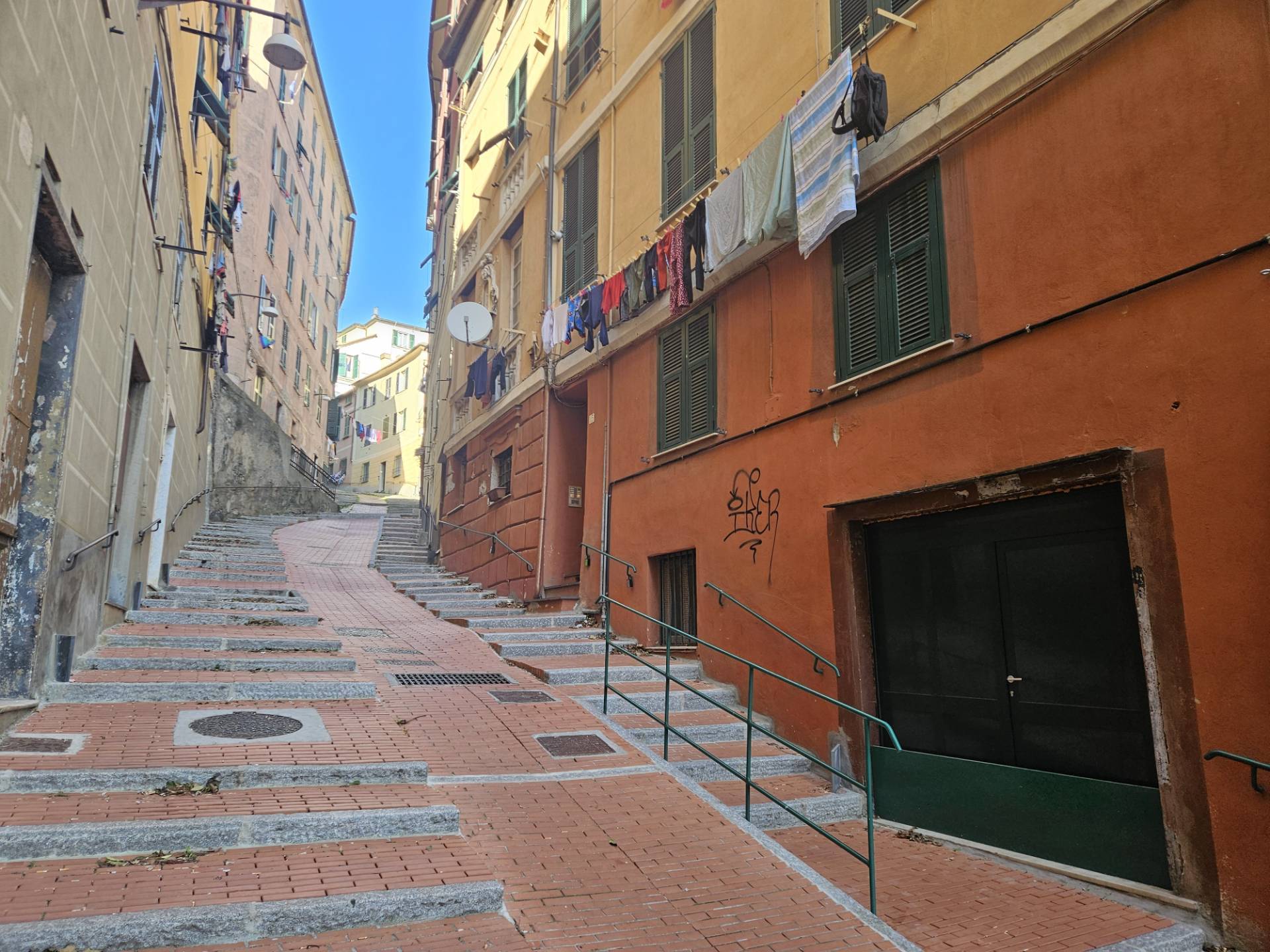 Negozio in vendita a Genova, San Teodoro