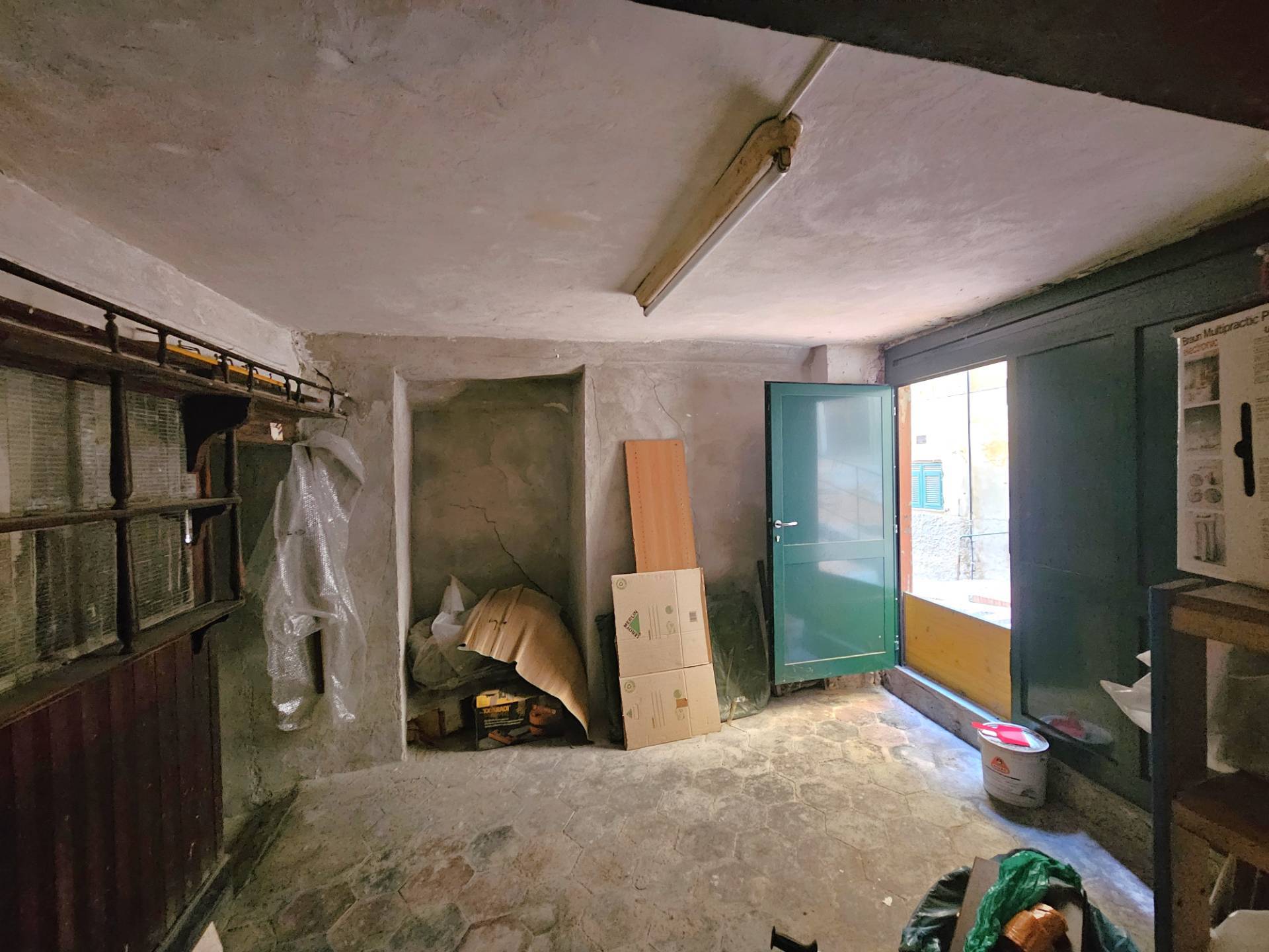 Negozio in vendita a Genova, San Teodoro