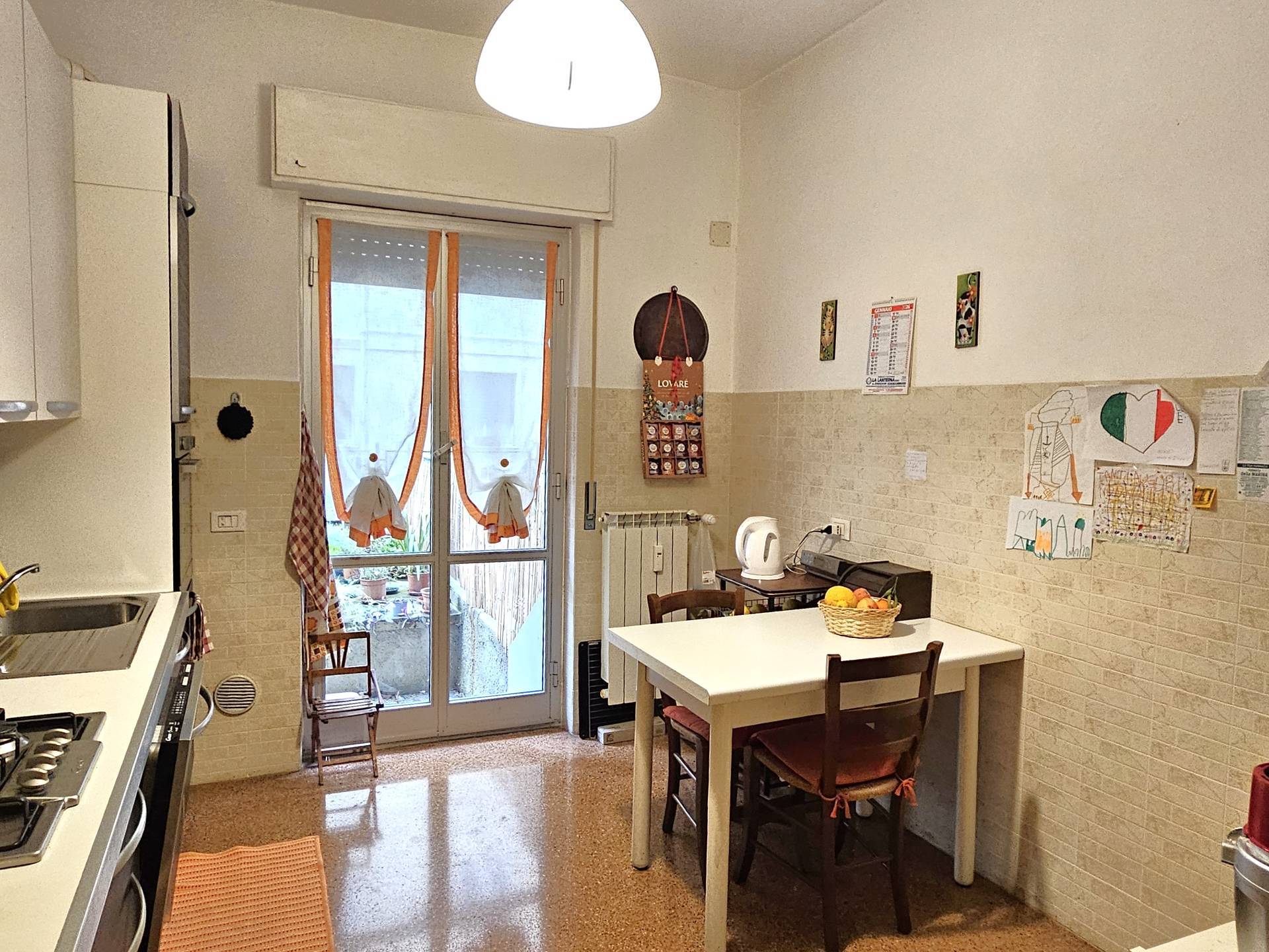 Appartamento in vendita a Genova, Granarolo