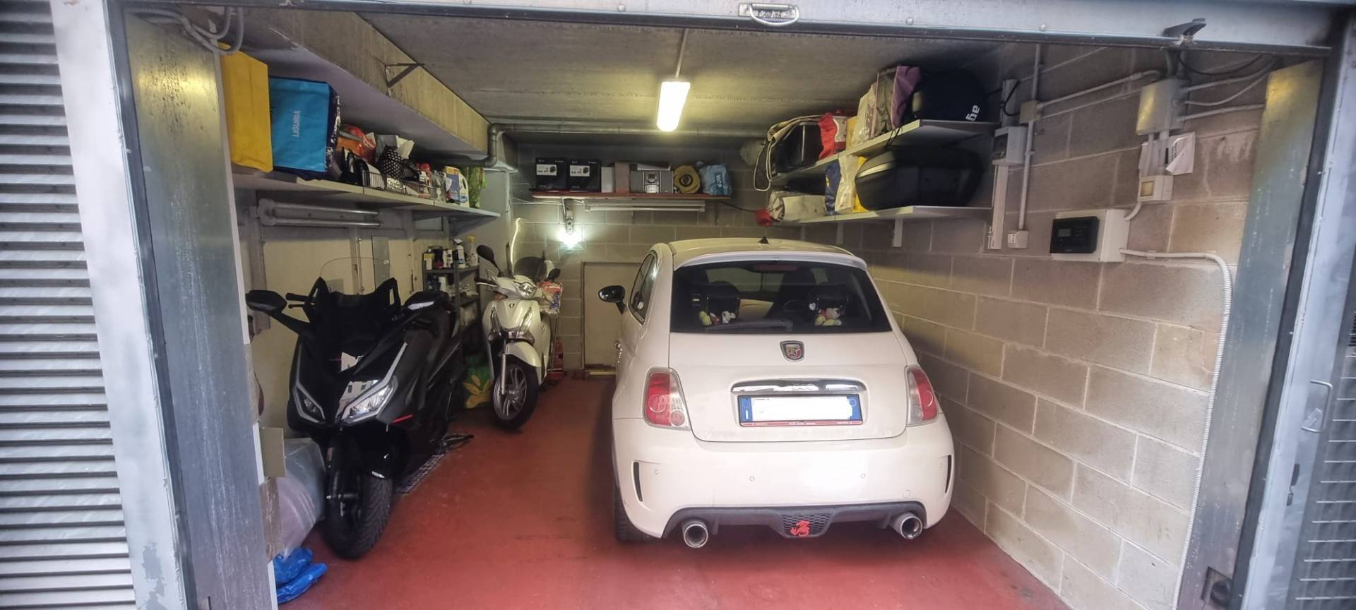 Box in vendita a Genova, San Teodoro